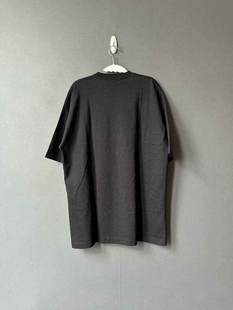 Balenciaga Balenciaga MasterCard Short Sleeve Size US XS / EU 42 / 0 - 2 Thumbnail
