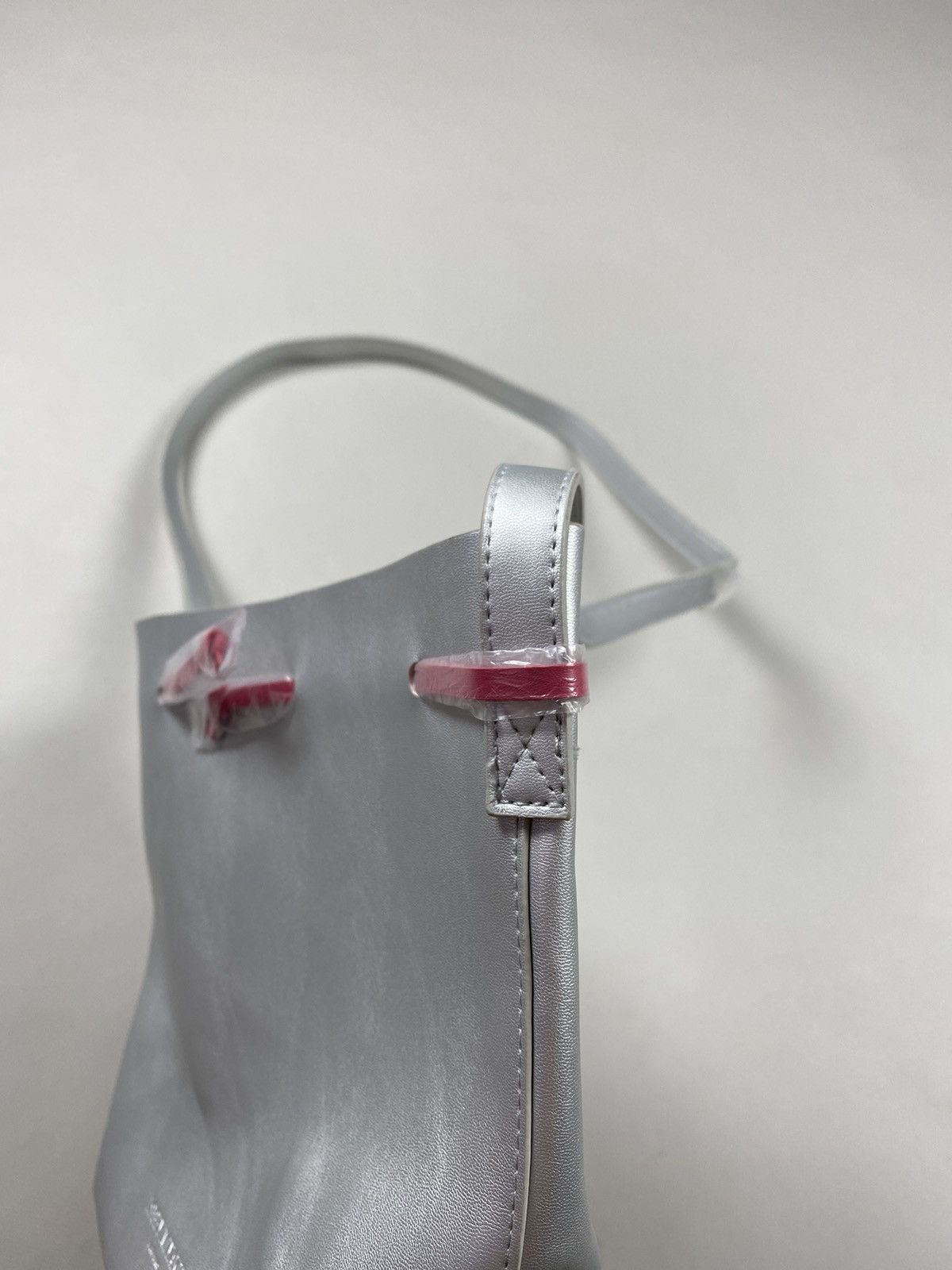 Issey Miyake × Japanese Brand Issey Miyake Parfums Shoulder Bag Size ONE SIZE - 19 Thumbnail