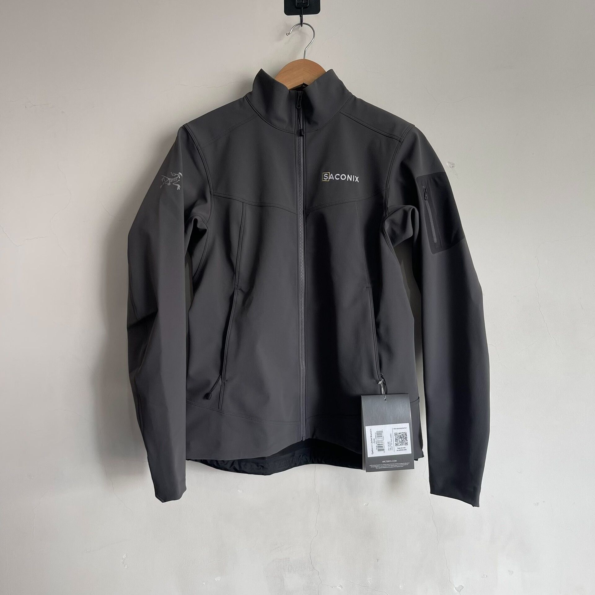 Arc'teryx ARC'TERYX EPSILON-AR JACKET BONDED POLYESTER SOFTSHELL