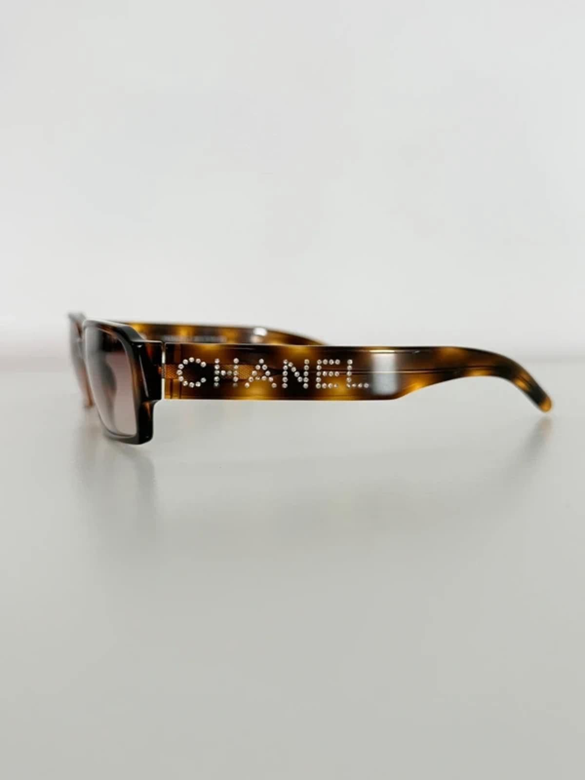 Chanel Chanel crystal rectangular sunglasses Size ONE SIZE - 3 Thumbnail