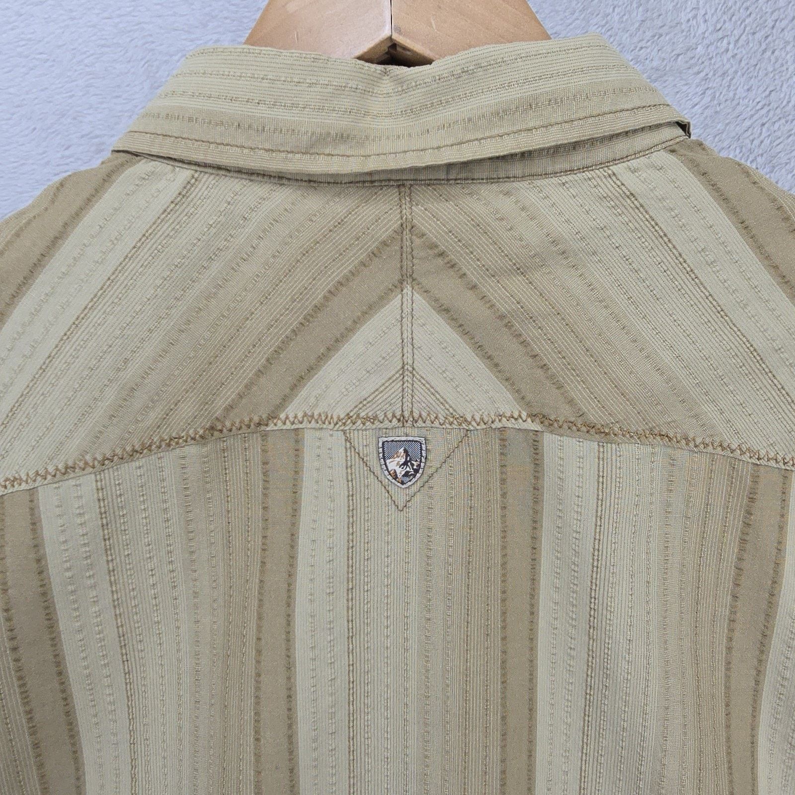 Kuhl Kuhl Button Up Shirt Large Seersucker Stripe Metal Buttons Size US L / EU 52-54 / 3 - 8 Thumbnail