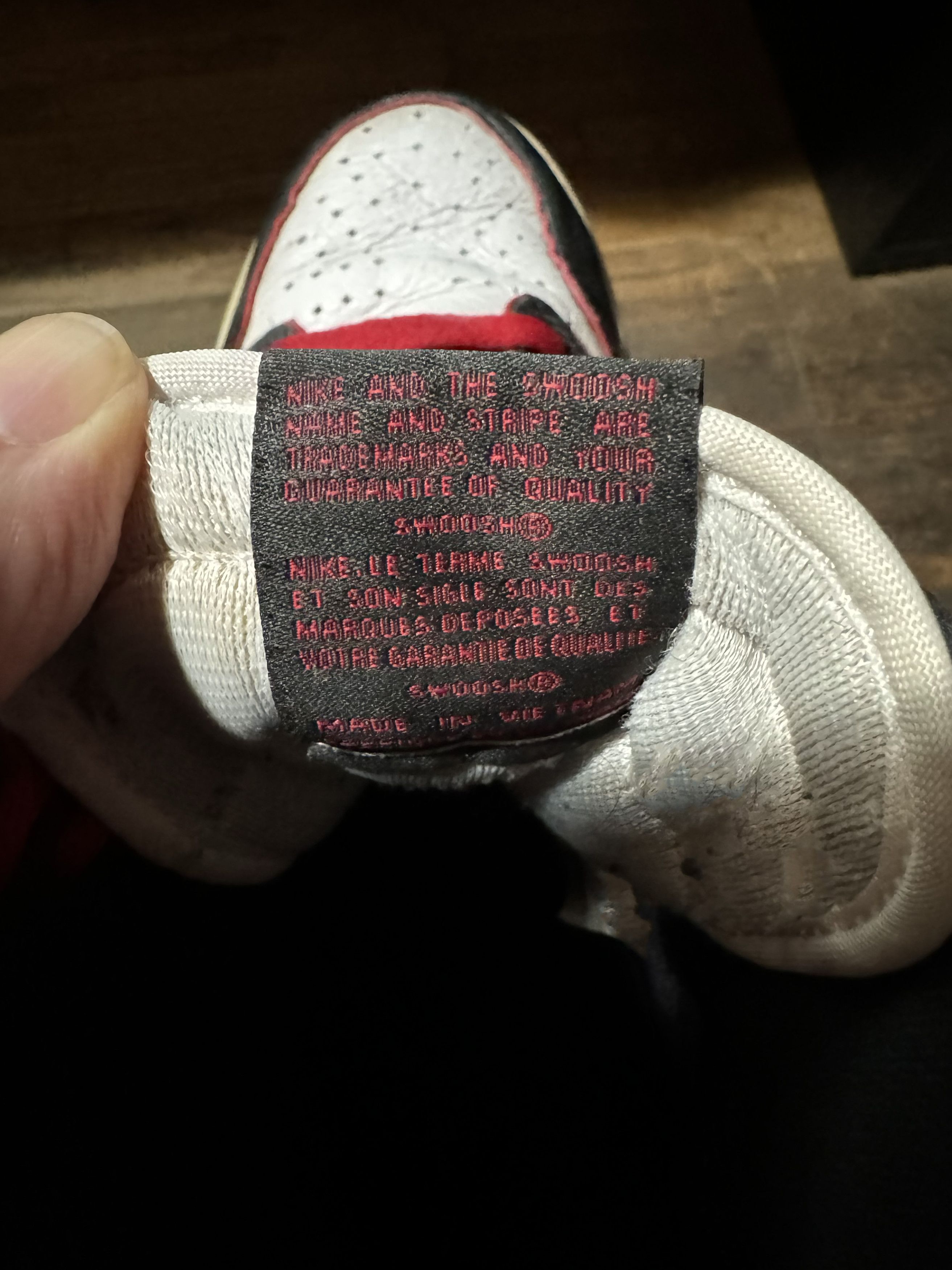 Nike 2019 Nike Air Jordan 1 I Retro High OG "Bloodline" Size 11.5 Size US 11.5 / EU 44-45 - 11 Thumbnail