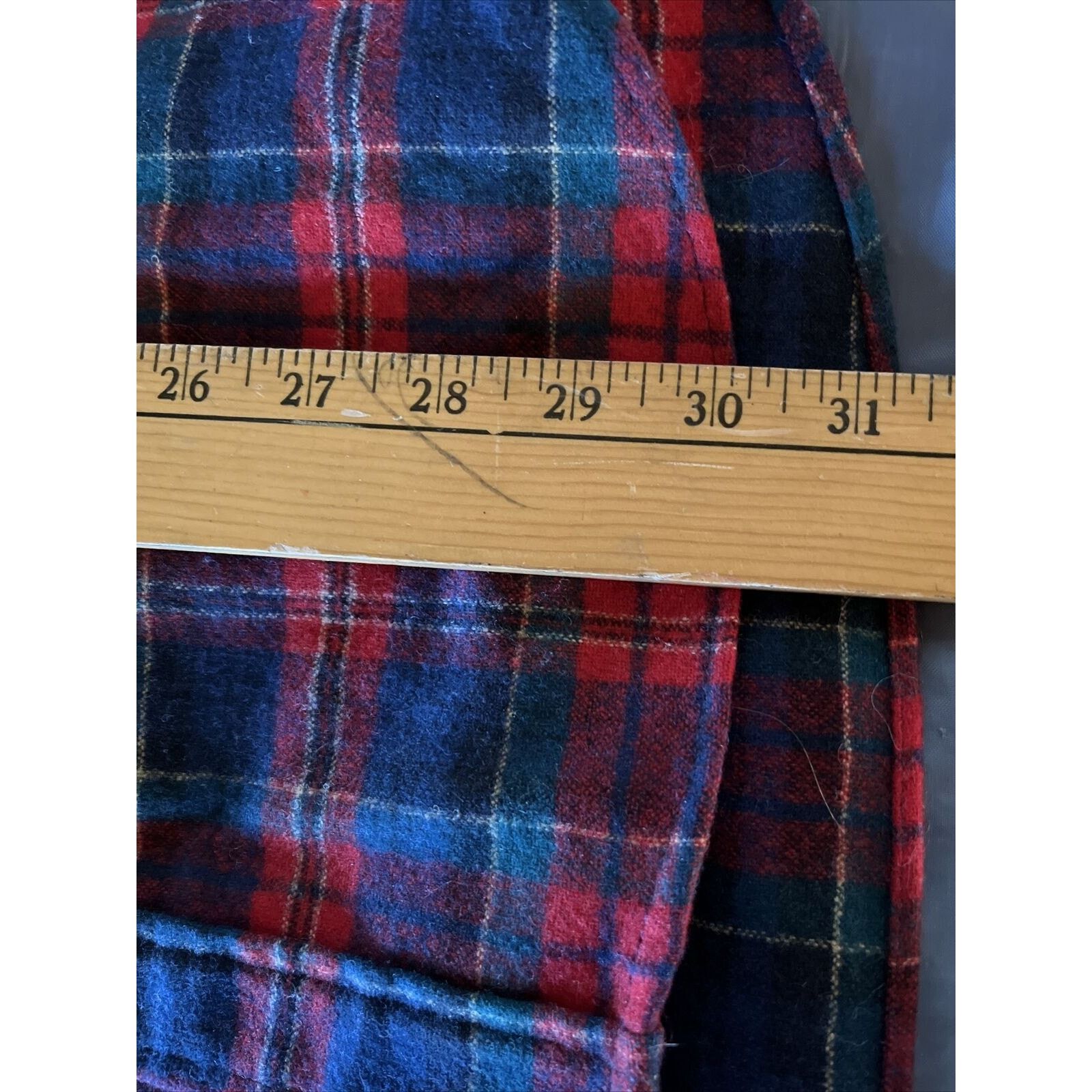 Pendleton Pendleton Vintage Men’s M Red Plaid LS Button Wool Flannel Size US M / EU 48-50 / 2 - 17 Thumbnail