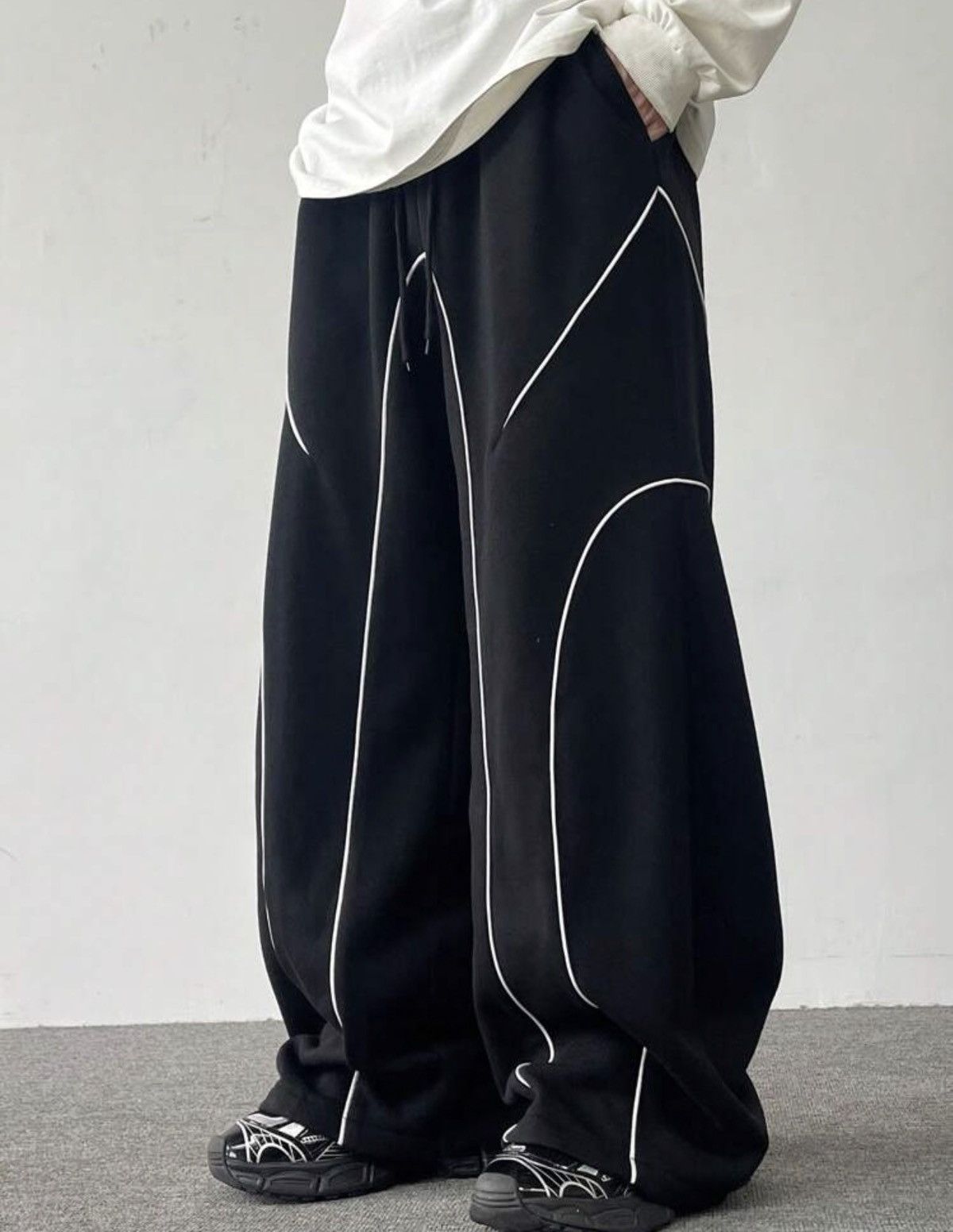 Japanese Brand ULTRA Baggy Curved Piping Sweatpants - Cyberpunk Streetwe Size US 36 / EU 52 - 3 Thumbnail