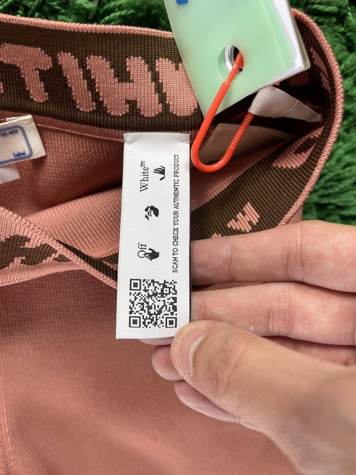 Off-White Off-White Nude Brown/Pink Women's Shorts Size 27" / US 4 / IT 40 - 4 Thumbnail