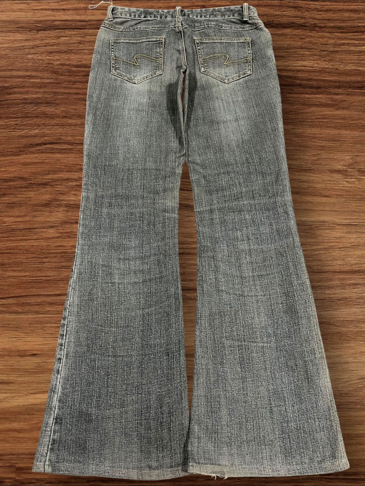 Japanese Brand × Le Grande Bleu (L.G.B.) Vintage Japanese Brand Grey Washed Distressed Flare Jeans Size 27" / US 4 / IT 40 - 2 Thumbnail