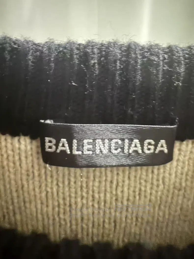 Balenciaga Balenciaga Black all-over print round-neck sweater Size US M / EU 48-50 / 2 - 3 Thumbnail