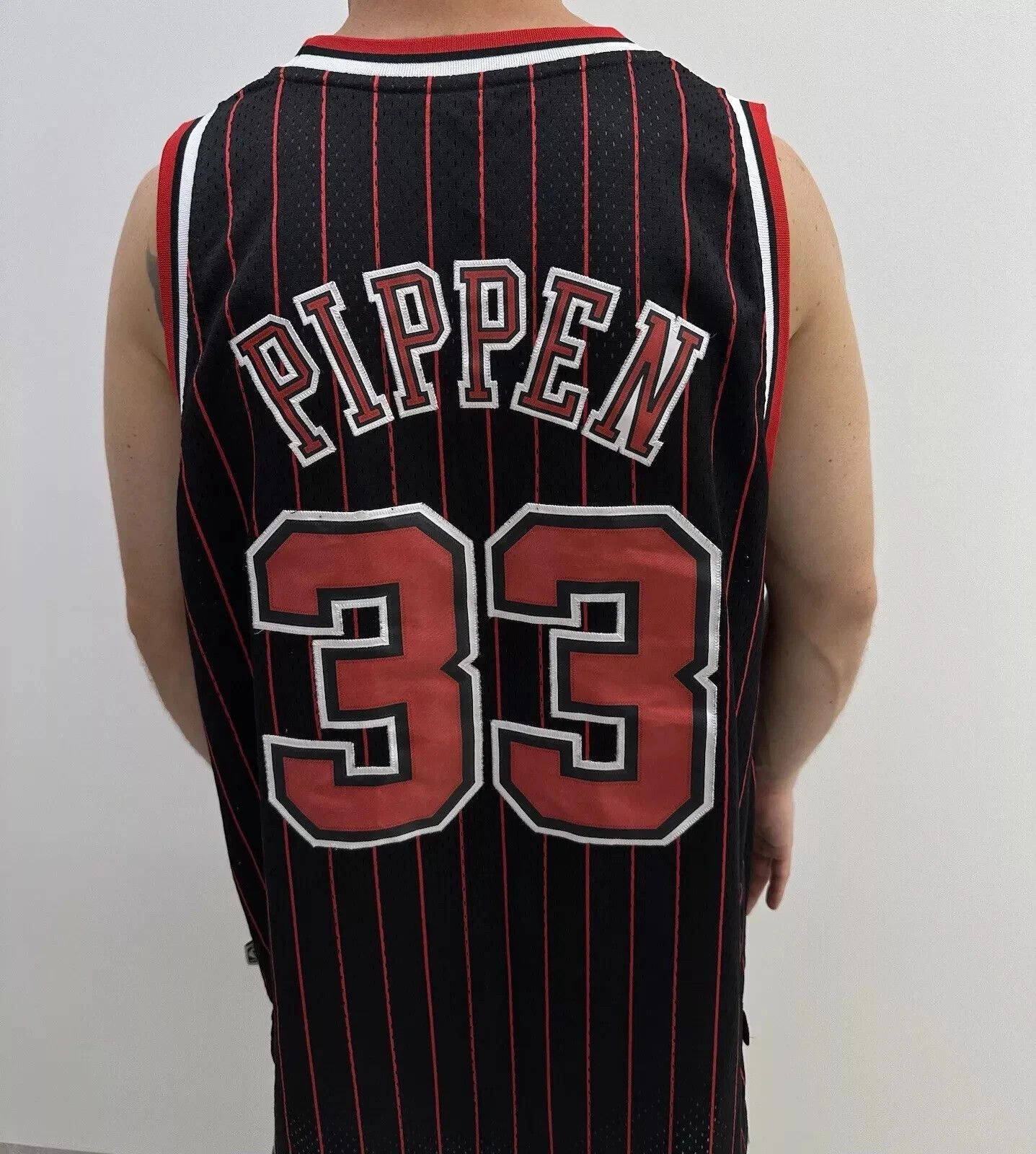 Adidas Scottie Pippen #33 Chicago Bulls Classic Jersey Mens Size US XL / EU 56 / 4 - 10 Thumbnail