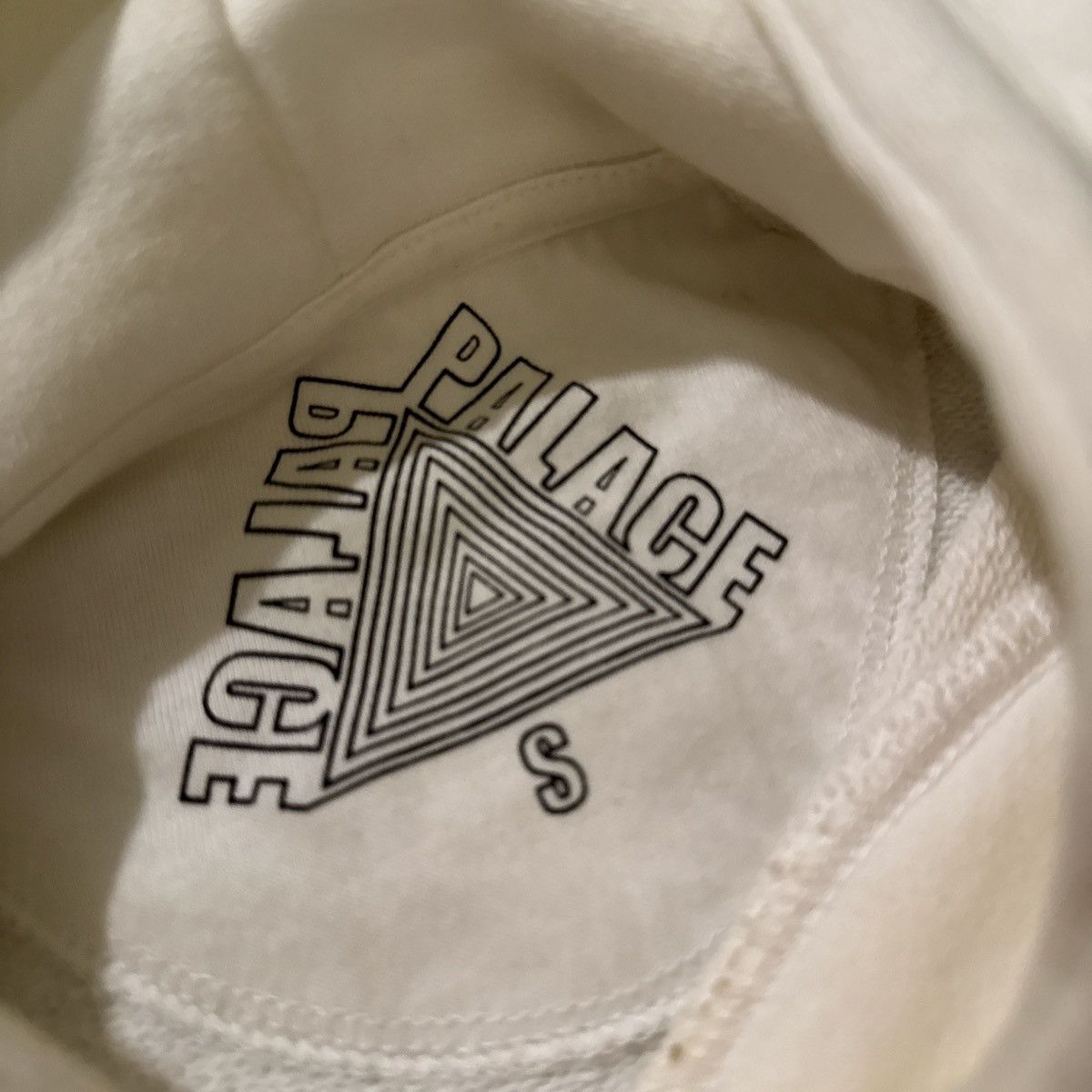 Palace Palace Men flocka white hoodie Size US S / EU 44-46 / 1 - 4 Thumbnail