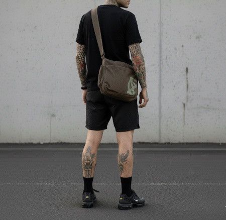 If Six Was Nine 🔥Fabric Connection Anarchy studded logo A crossbody bag Size ONE SIZE - 1 Thumbnail