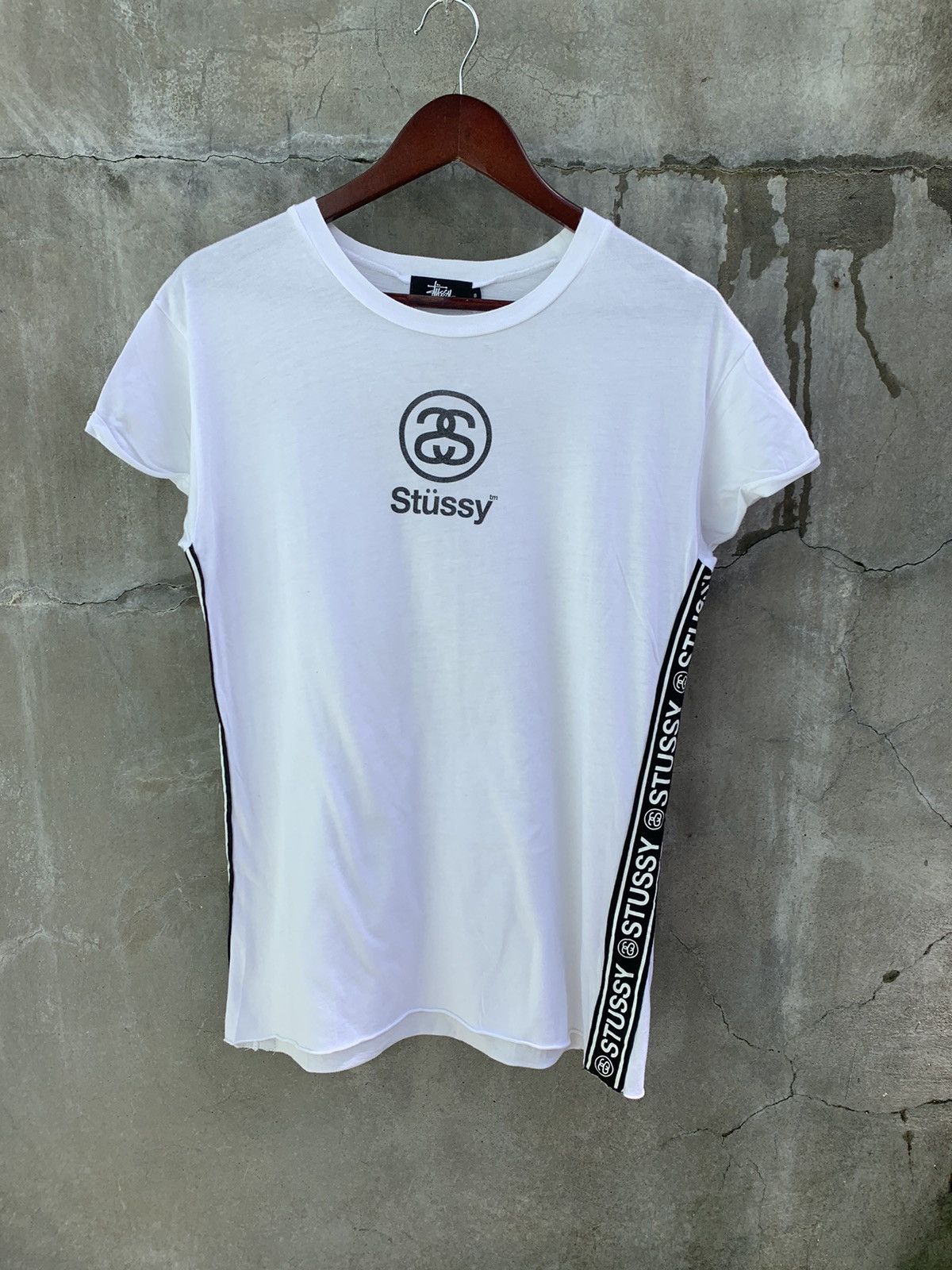 Stussy Side Taped Chain Logo Tee Size S / US 4 / IT 40 - 1 Thumbnail