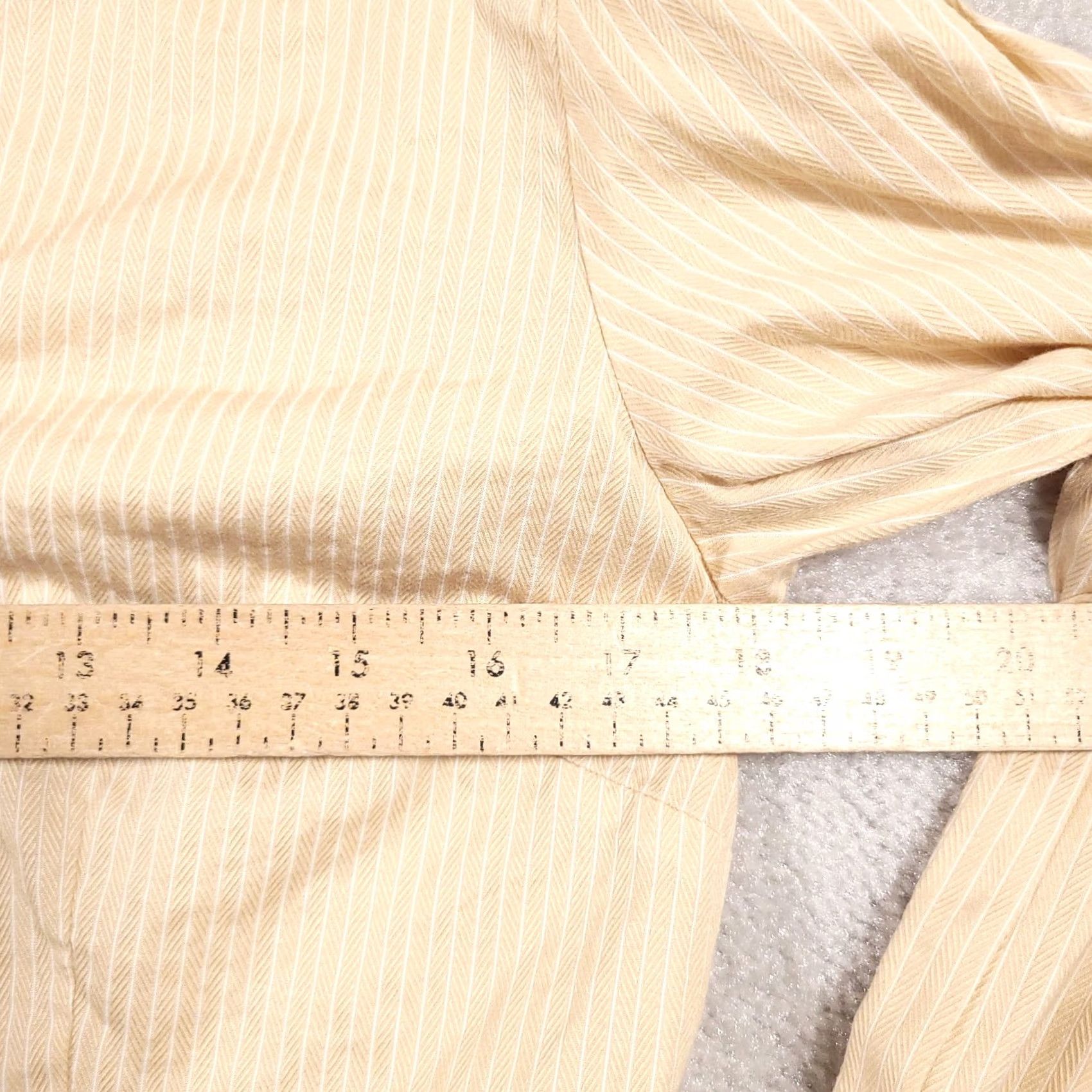 Talbots Talbots Button-Up Shirt Women's Size 8 Wrinkle Resistant Herringbone Long Sleeve Beige Regular Mens? Women? (note: correct ending) Size M / US 6-8 / IT 42-44 - 6 Thumbnail