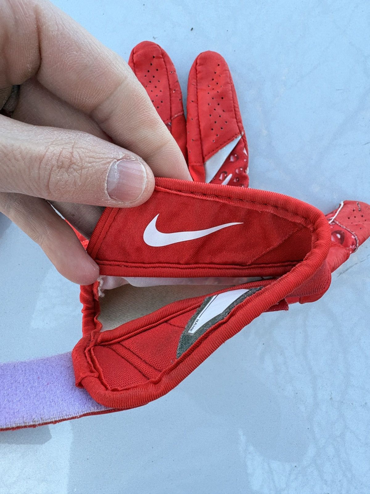 Supreme Supreme Nike Football Gloves Size ONE SIZE - 3 Thumbnail