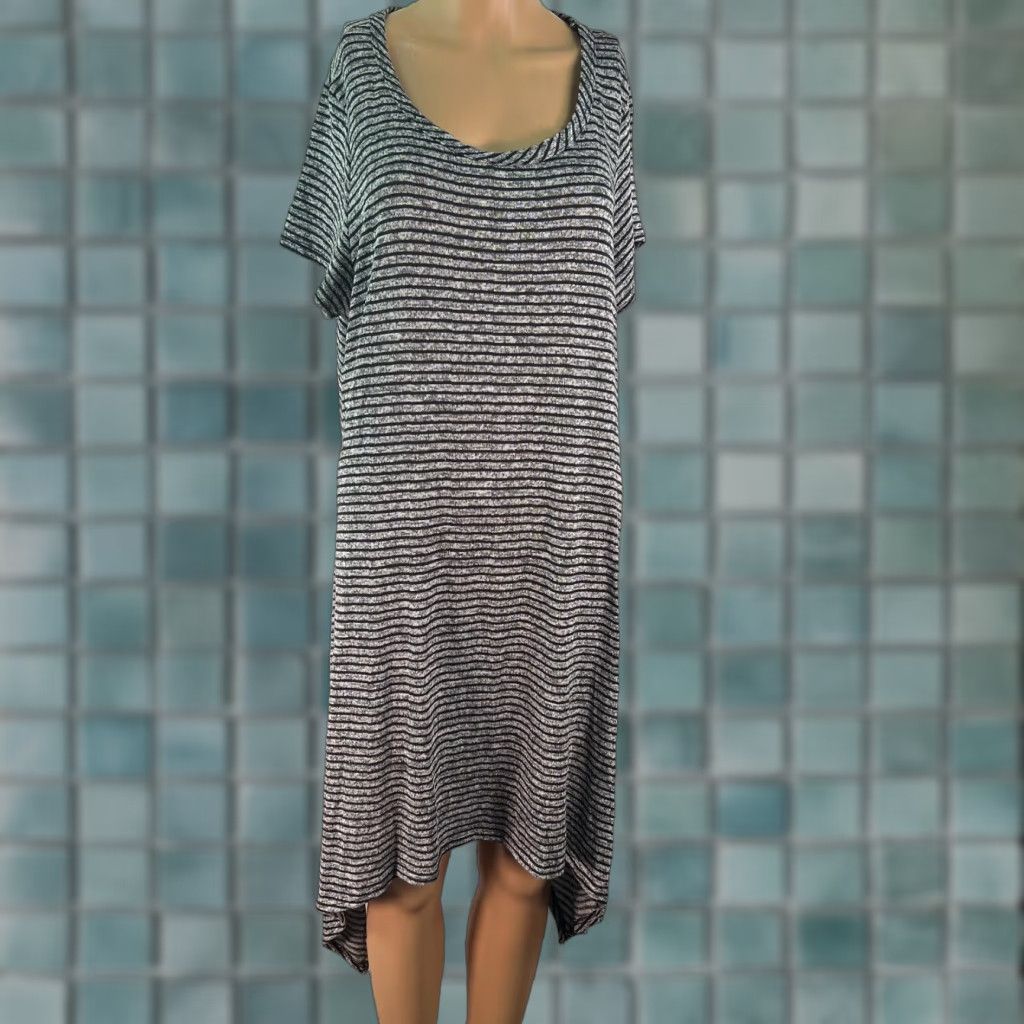 Vintage Vtg Rue Striped Short Sleeves Scoop Neck Gray Sweater Dress Plus Size 2X Womens Vintage Gr ay Size XXL / US 16-18 / IT 52-54 - 1 Thumbnail