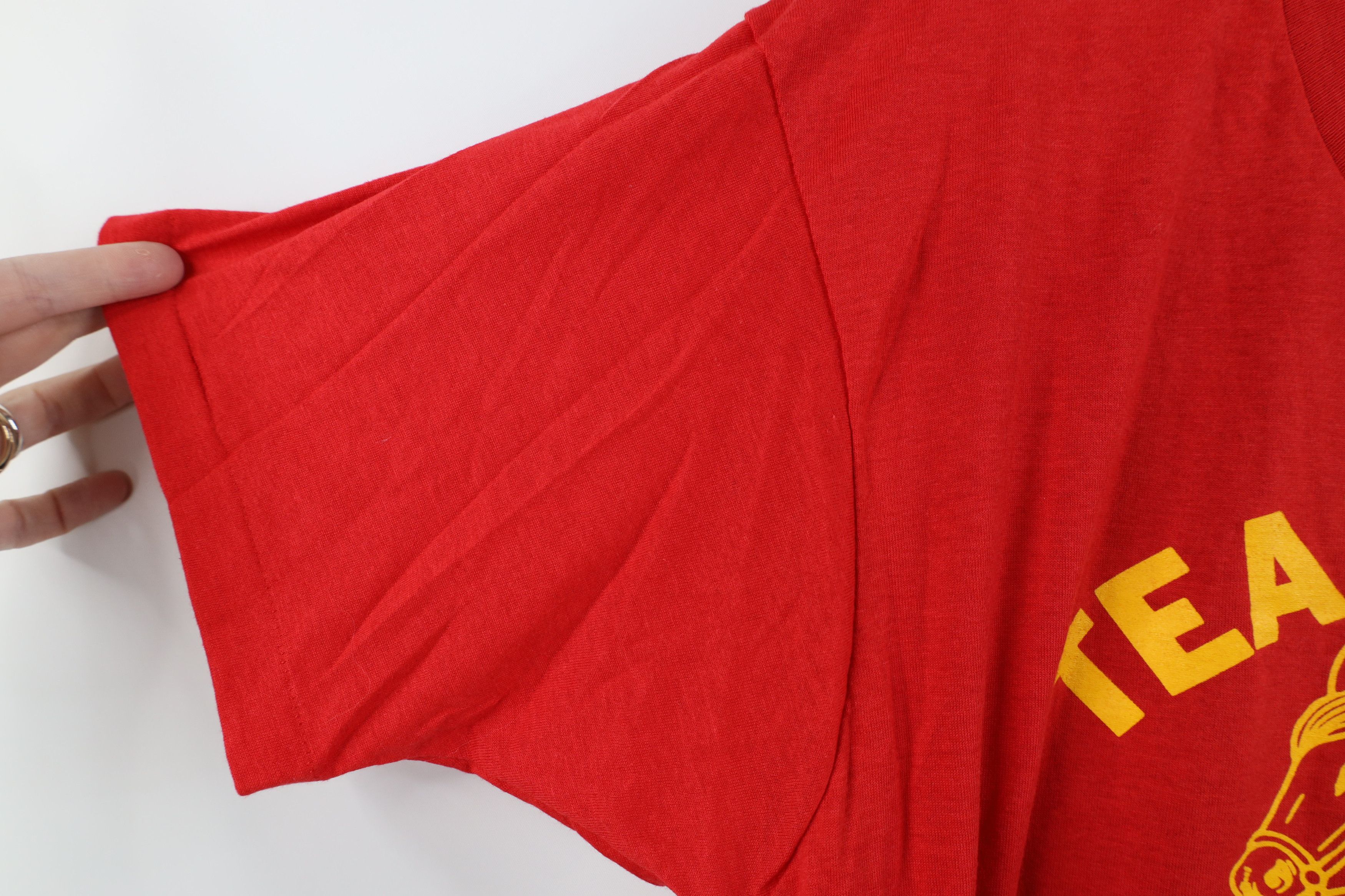 Vintage Vintage 80s Union Local 20 Short Sleeve T-Shirt Red USA Size US L / EU 52-54 / 3 - 7 Thumbnail