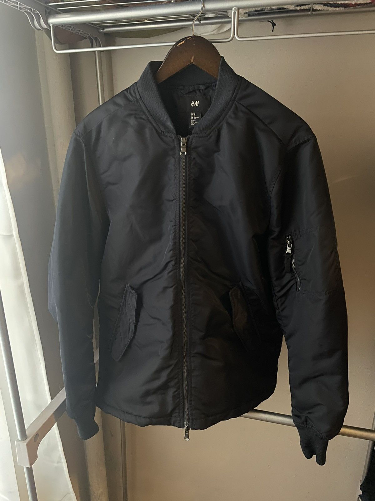 H&M H&M Navy Bomber Jacket Size US S / EU 44-46 / 1 - 1 Thumbnail