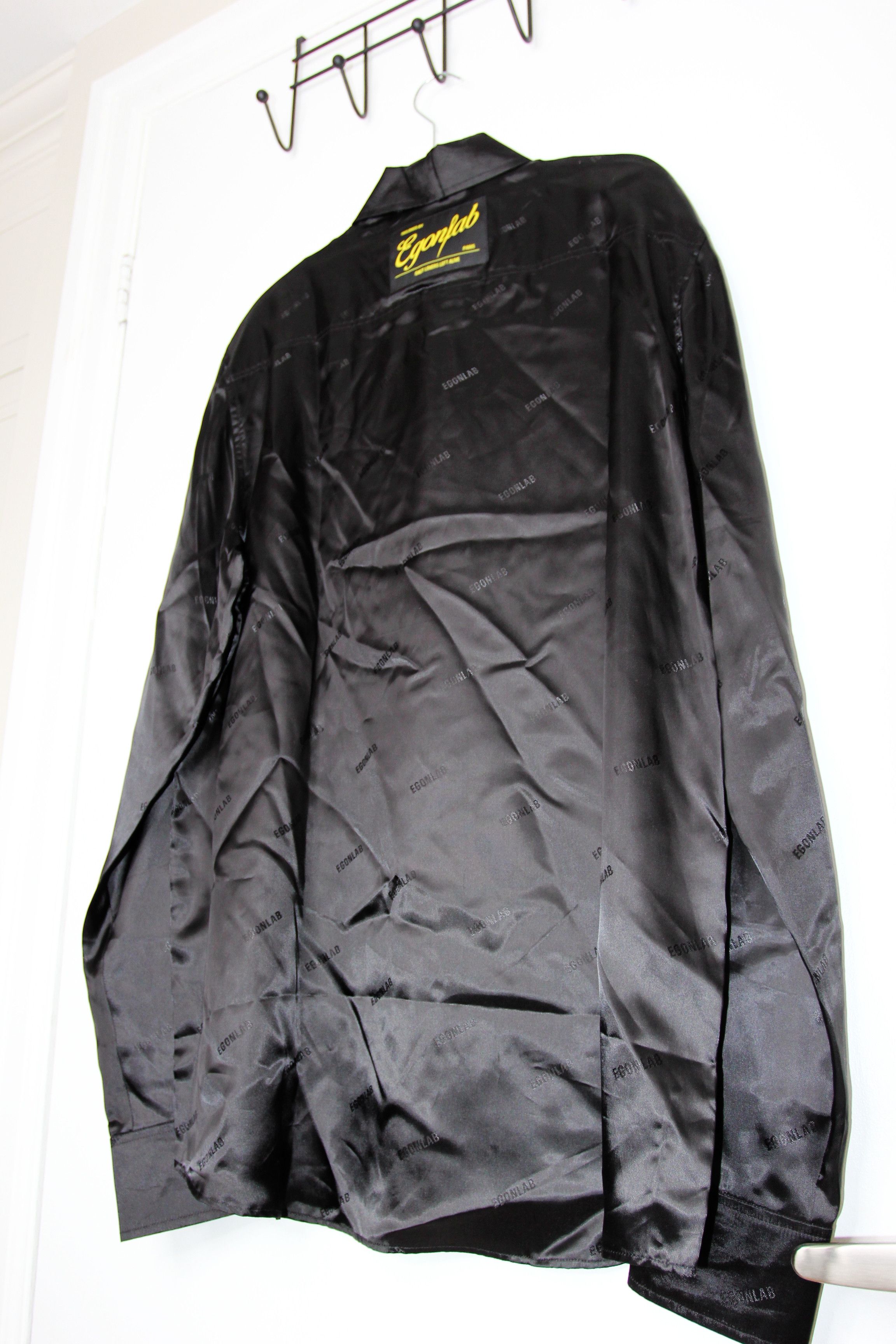 Egon Lab BNWT AW24 EGONLAB LOGO PRINT LONGUE SLEEVE SHIRT L Size US L / EU 52-54 / 3 - 7 Thumbnail