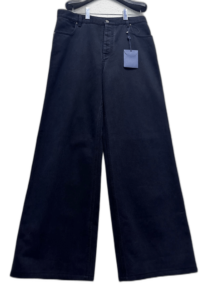 Louis Vuitton Louis Vuitton Graffiti Logo Wide Leg Jeans Size US 32 / EU 48 - 1 Thumbnail