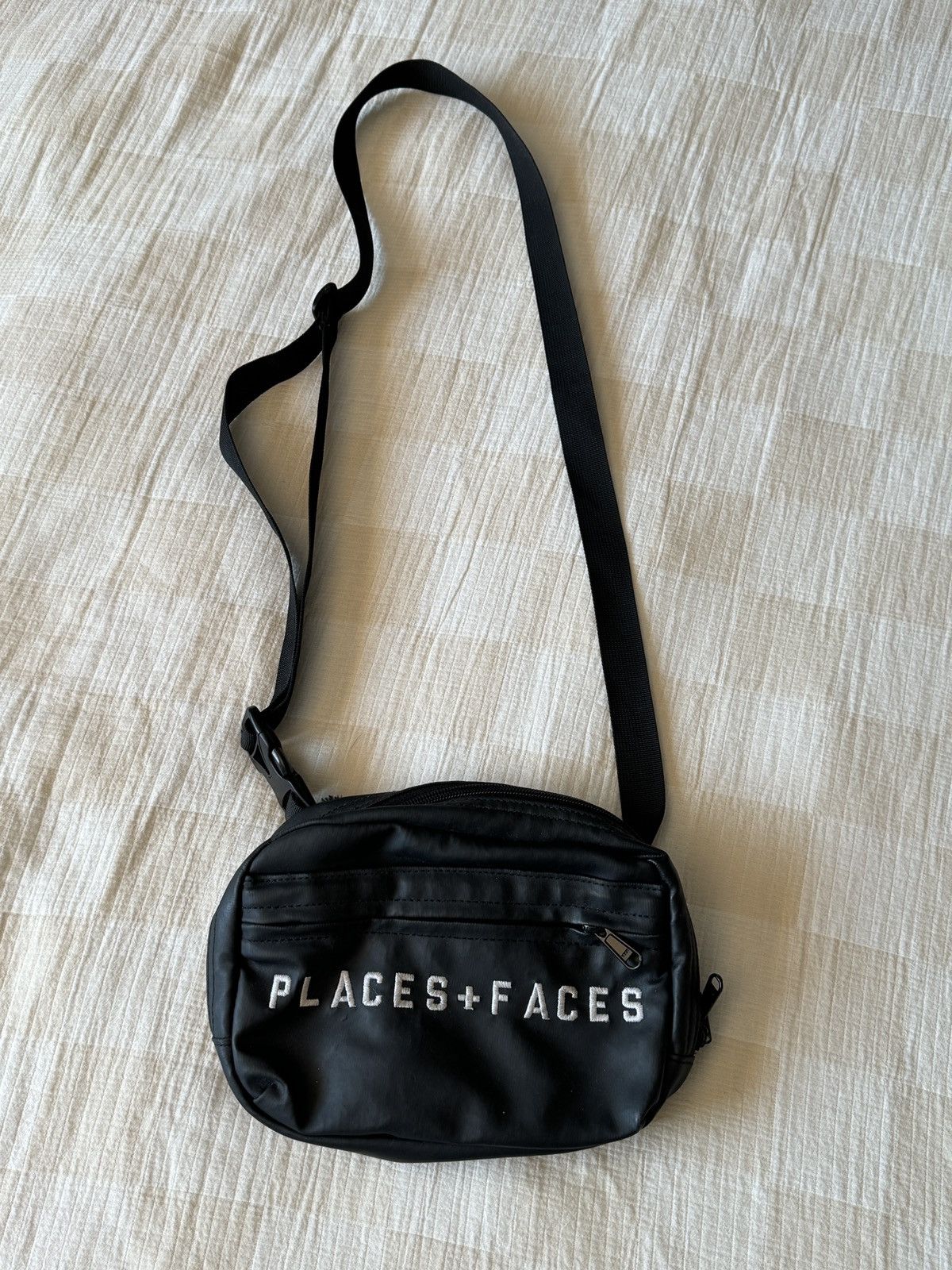 image of Places Faces Leather Places + Faces Crossbag in Black, Men's