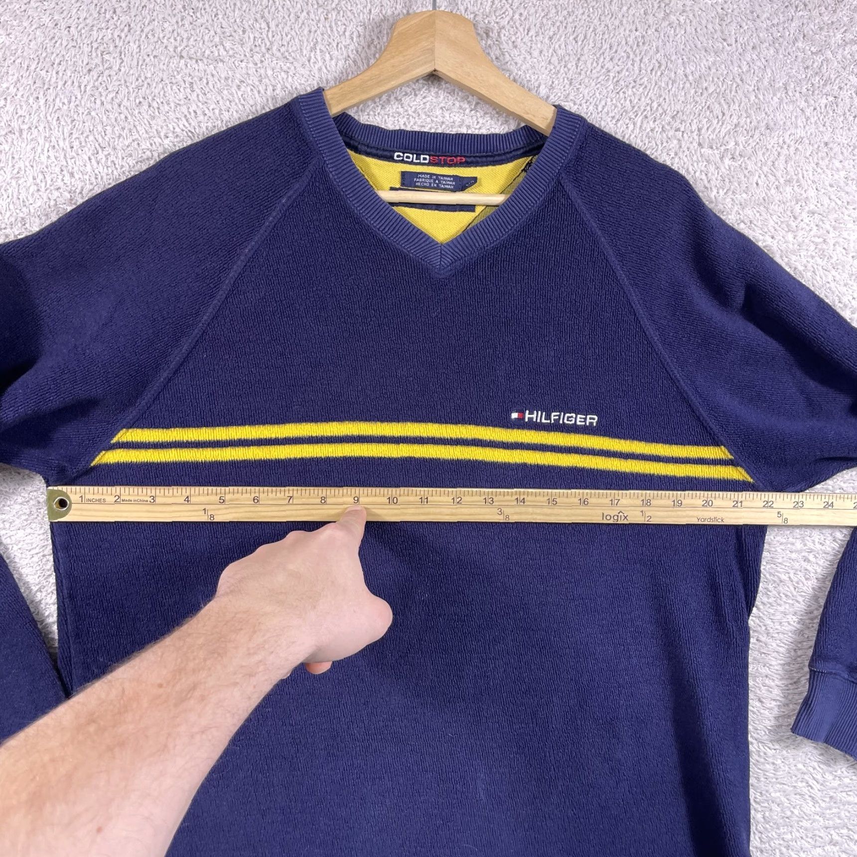 Tommy Hilfiger VINTAGE Tommy Hilfiger Sweater Mens L Striped Yellow Navy V-Neck Knit Pullover 90s Grunge USA Size US L / EU 52-54 / 3 - 5 Thumbnail