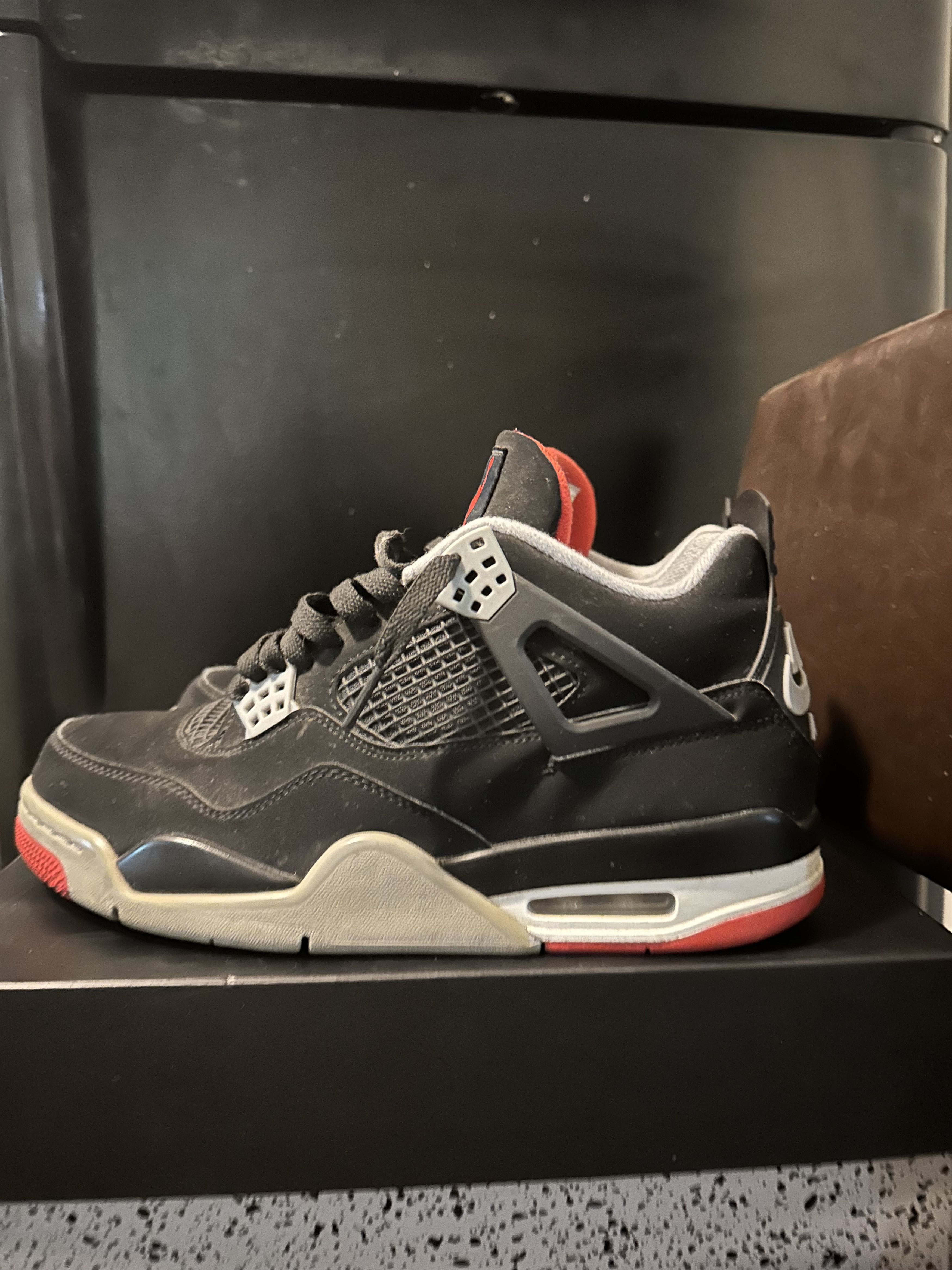 Jordan Brand Air Jordan Retro 4 Bred Size US 9.5 / EU 42-43 - 1 Thumbnail