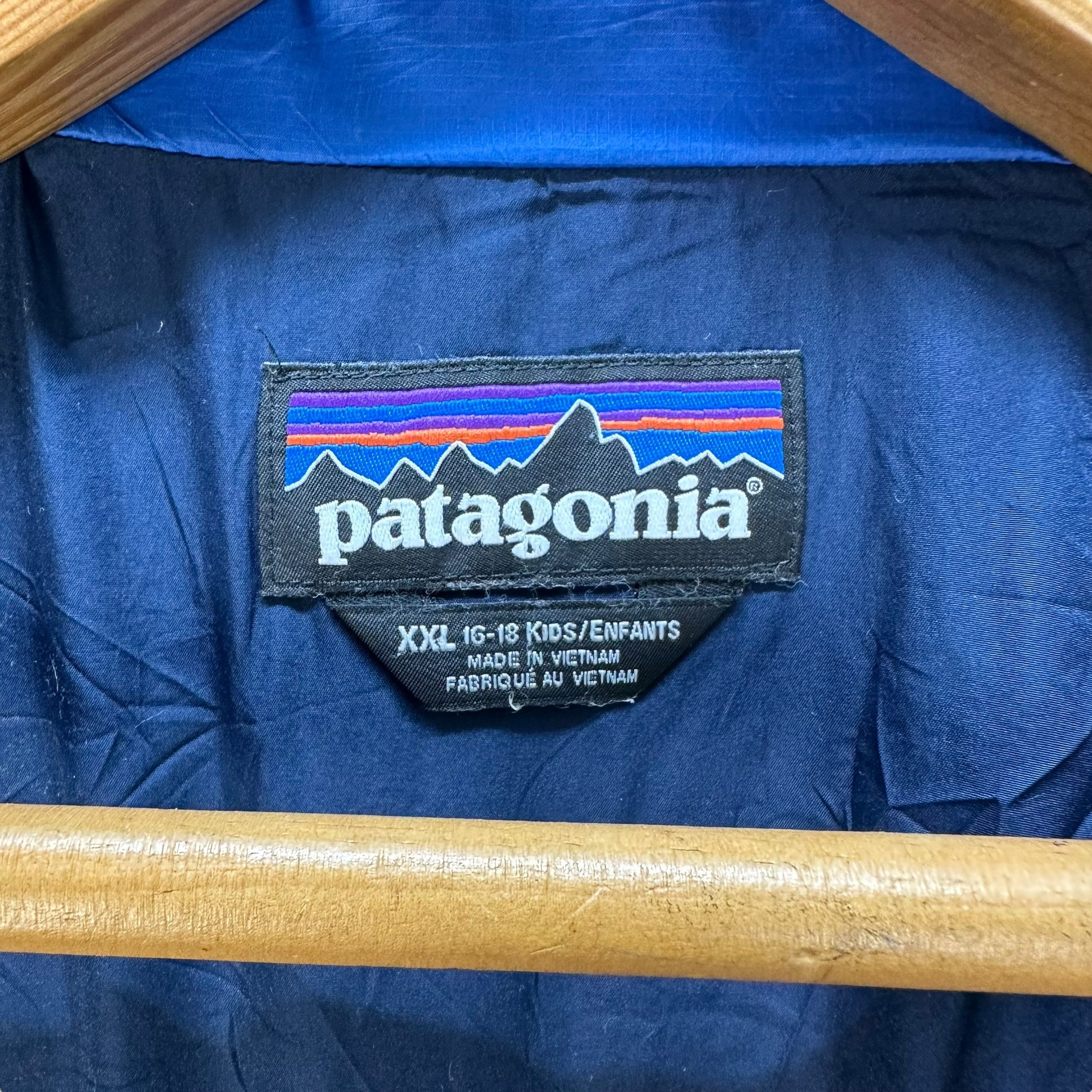 Patagonia PATAGONIA LIGHT PUFFER JACKET IN BLUE FOR KIDS #9020-48 Size US XXL / EU 58 / 5 - 11 Thumbnail