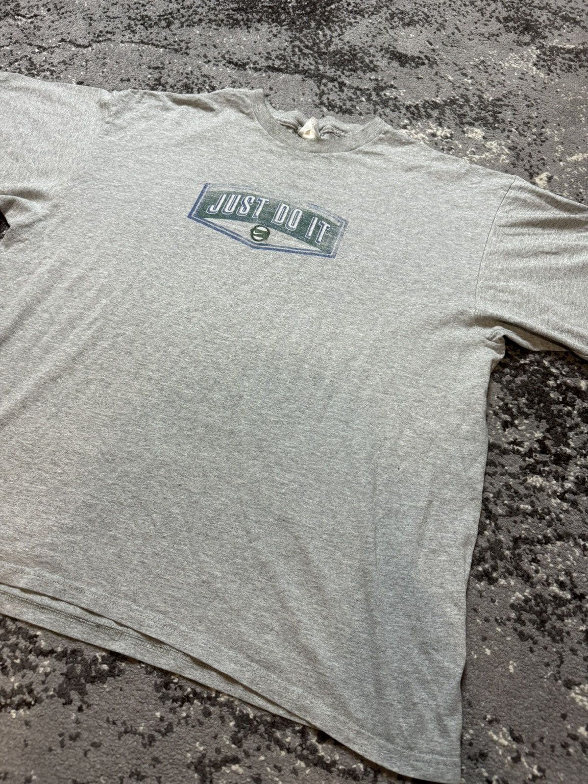 Nike × Vintage Vintage Y2K Nike Just Do It Swoosh Logo T Shirt Size US L / EU 52-54 / 3 - 2 Thumbnail