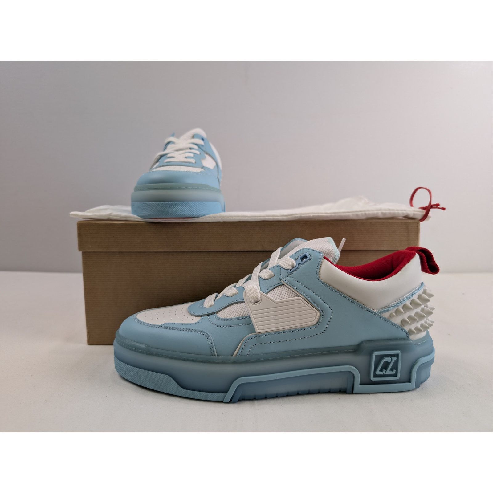 Christian Louboutin o1rshd1 Astroloubi low-top sneaker in light blue and white Size US 12 / EU 45 - 20 Thumbnail