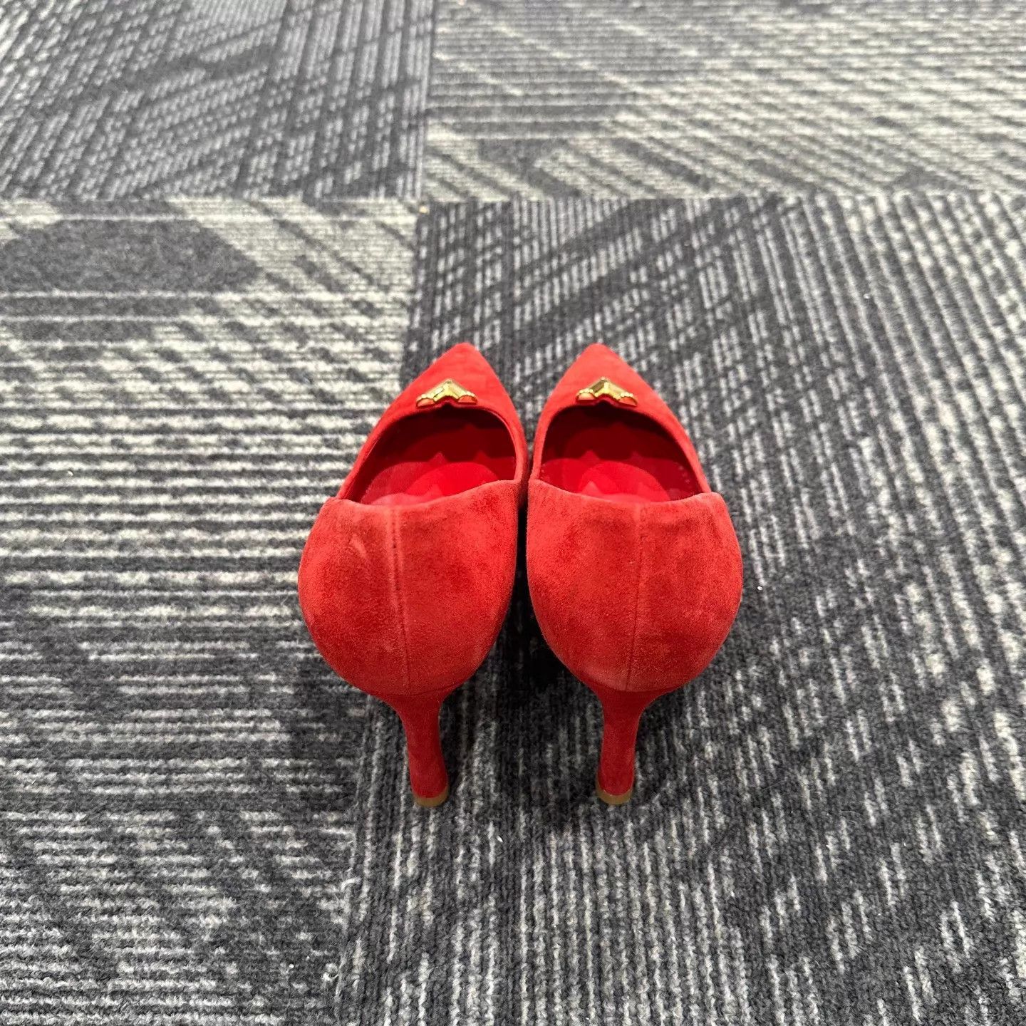 Louis Vuitton Louis Vuitton Suede High Heels 35 Size US 4.5 / IT 34.5 - 3 Thumbnail