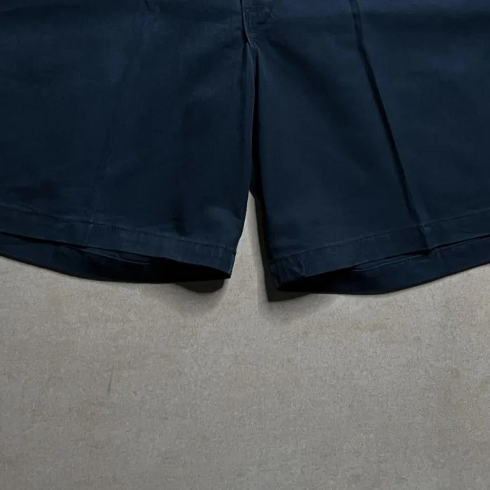Dickies Vintage Dickies Navy Shorts - 34x8 Size US 34 / EU 50 - 9 Thumbnail