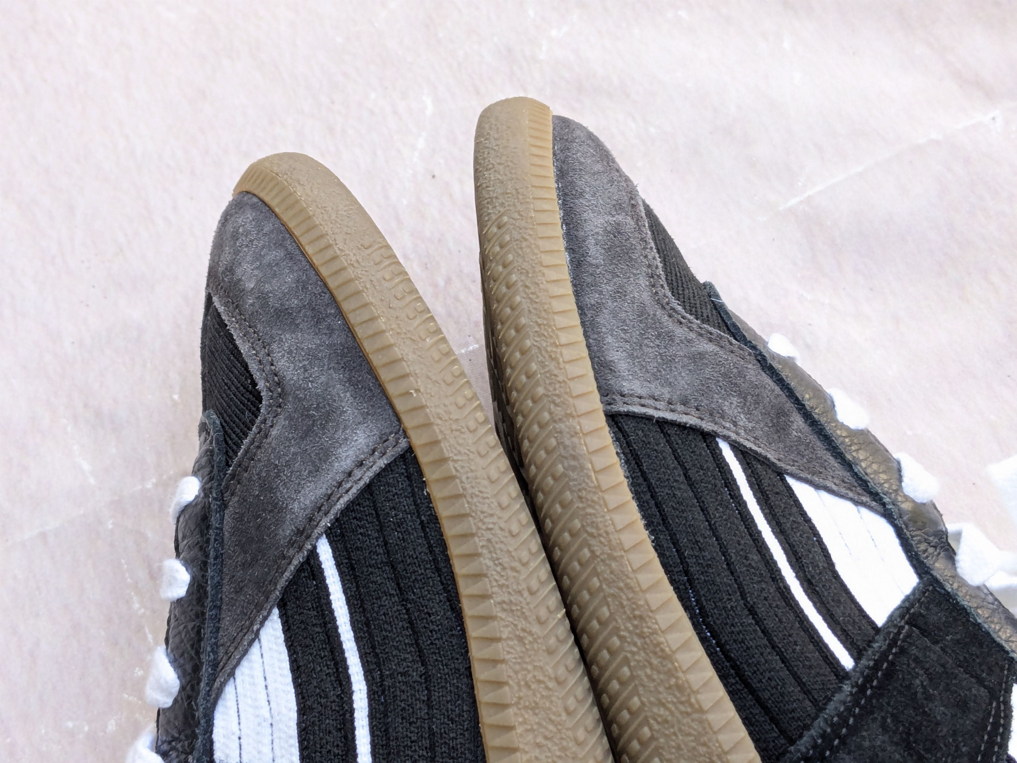 Maison Margiela Maison Margiela GAT Replica Gray Black 7.5 40.5 Low Suede Size US 7.5 / EU 40-41 - 10 Thumbnail