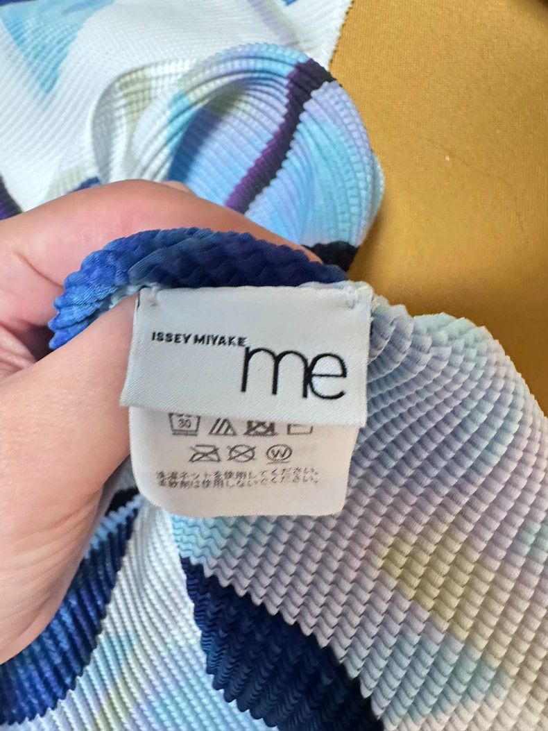 Issey Miyake Issey Miyake Blue floral short-sleeved shirt Size M / US 6-8 / IT 42-44 - 4 Thumbnail