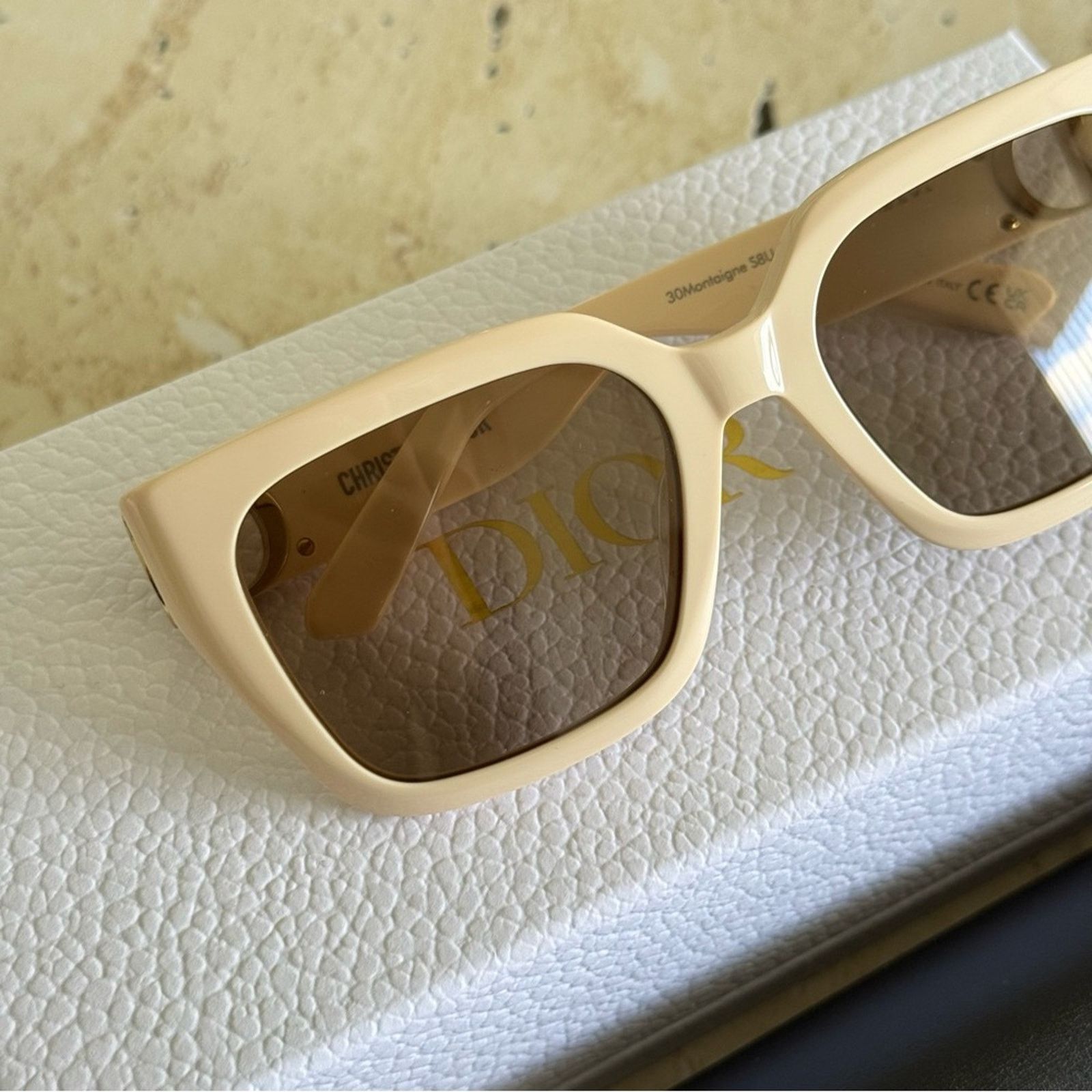 Dior New! Dior Sunglasses, 30Montaigne S8U 95M0, Beige, Authentic Size ONE SIZE - 2 Thumbnail