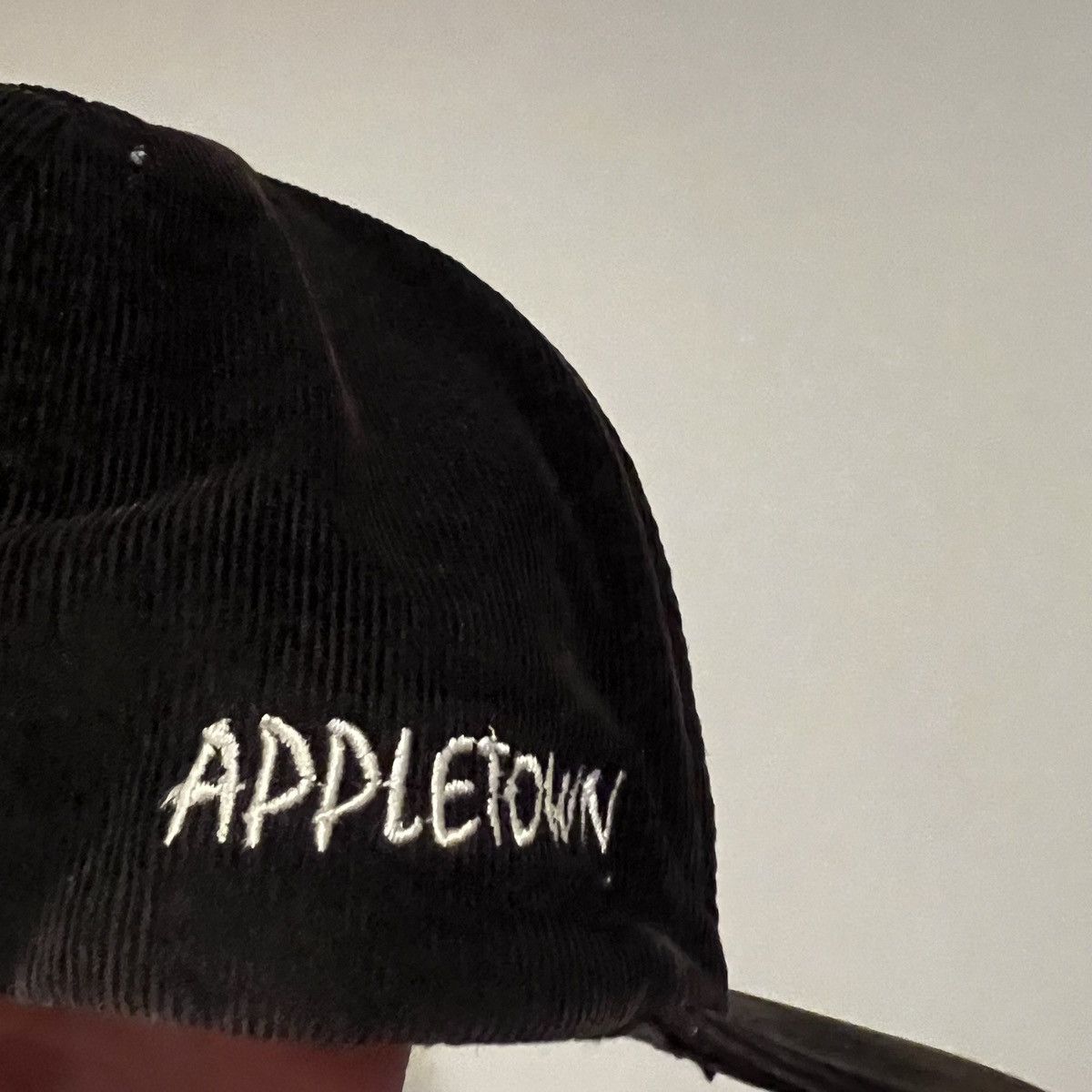 Supreme Supreme AppleTown Snapback Hat corduroy Size ONE SIZE - 22 Thumbnail