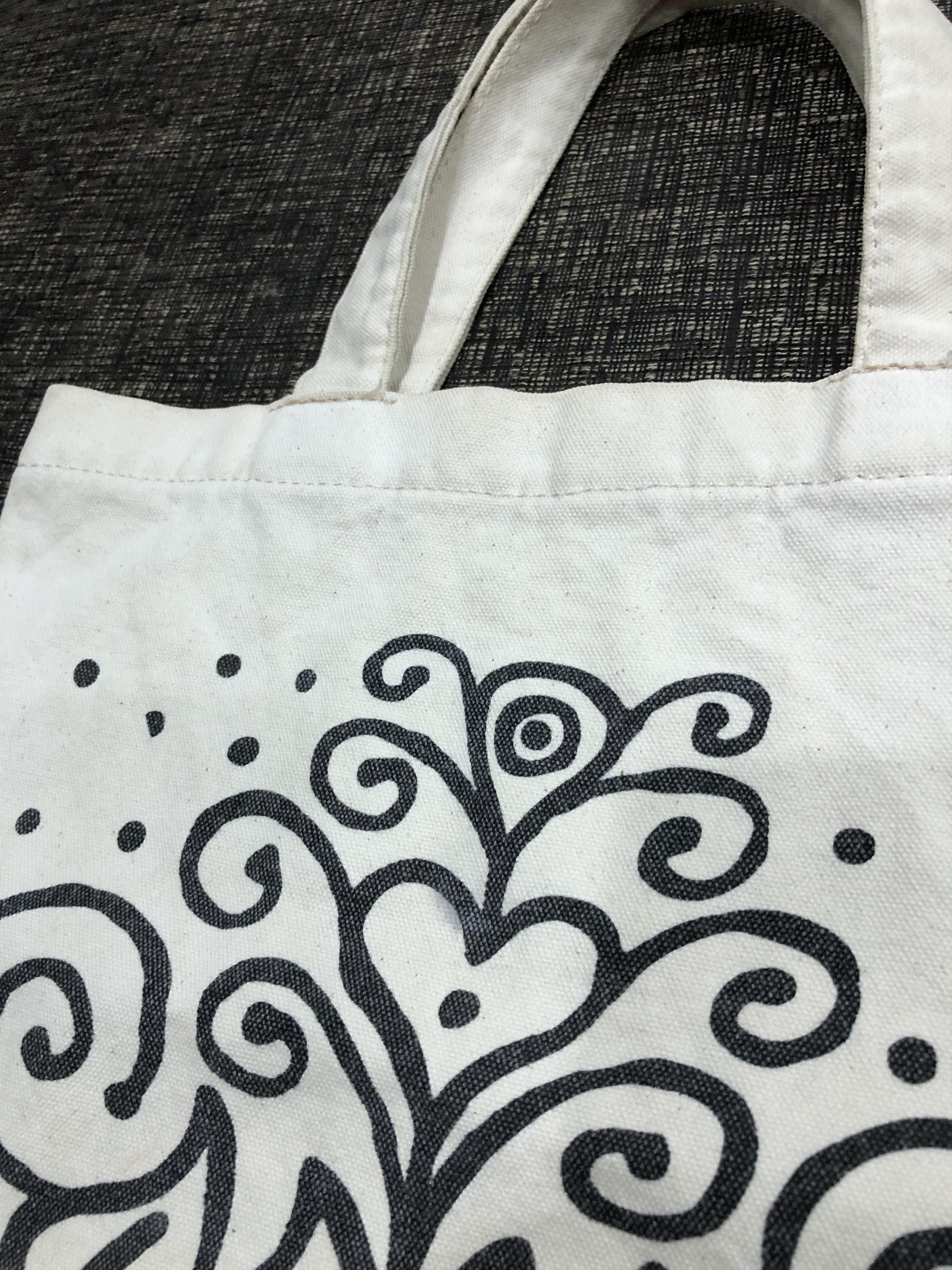 10 Corso Como 10 Corso Como Tote Bag Kris Ruhs Artistic Doodle Design Size ONE SIZE - 4 Thumbnail