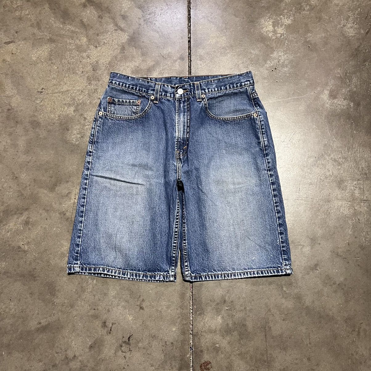 Levi's Vintage 90s Levis 569 Baggy Denim Shorts Loose Fit Skater Size US 32 / EU 48 - 1 Thumbnail