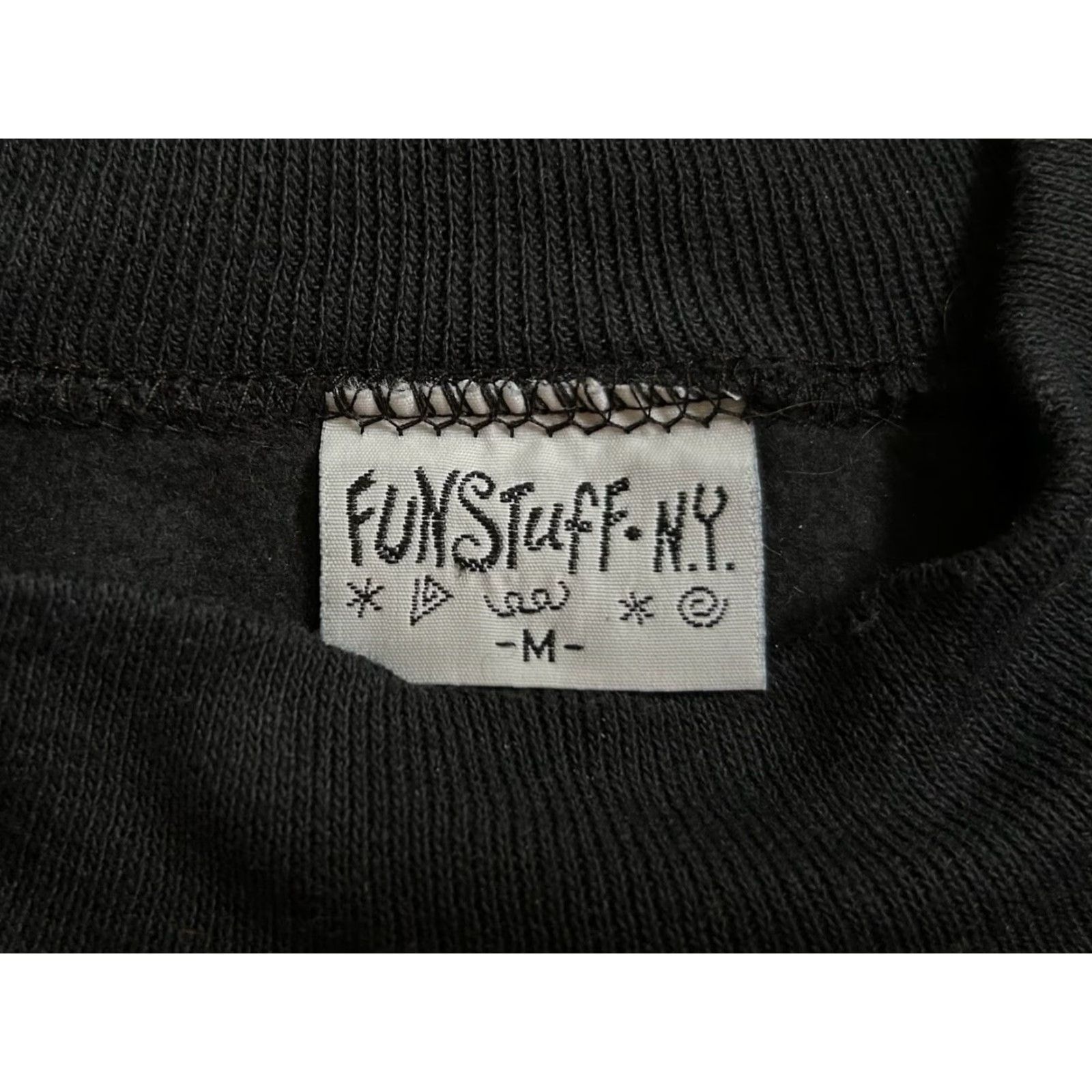 Vintage VINTAGE Fun Stuff NY Sweatshirt Shirt Mens 90s Winter Black Crew Neck Deadstock USA Made Size US M / EU 48-50 / 2 - 4 Thumbnail