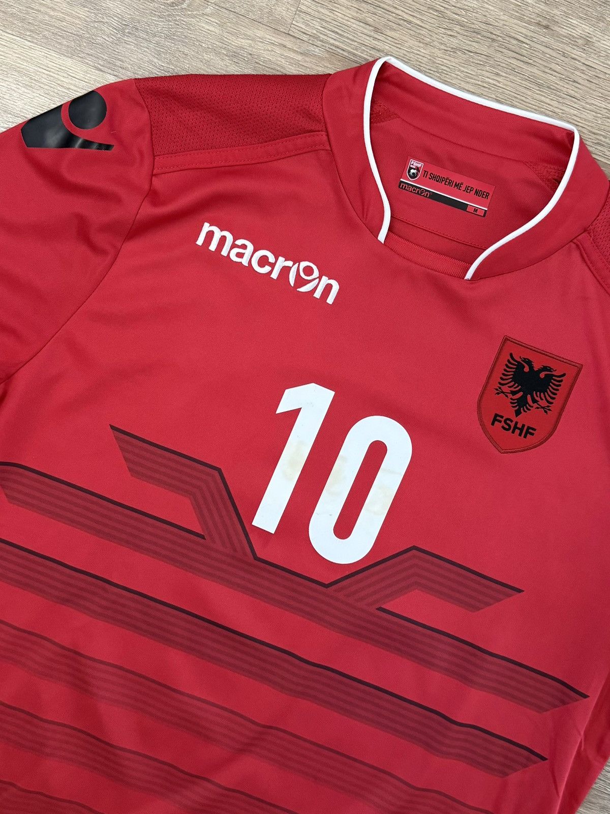 Macron Macron Y2K Albania 2016 Soccer Football Blokecore Jersey Size US M / EU 48-50 / 2 - 3 Thumbnail