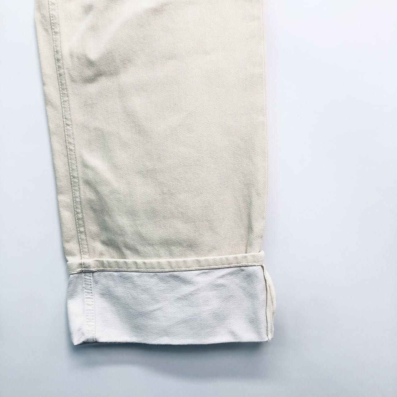 Bottega Veneta Bottega Veneta Solid Color Regular Fit Women Jeans K26WX Size 26" / US 2 / IT 38 - 4 Thumbnail