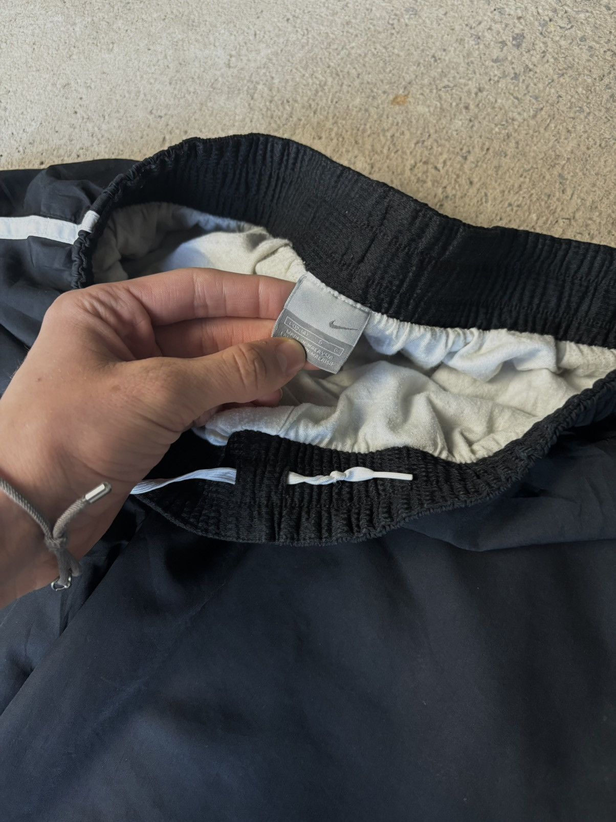 Nike × Vintage Nike Vintage y2k Trackpants Mini swoosh ⭐️RARE⭐️ black L Size US 32 / EU 48 - 7 Thumbnail