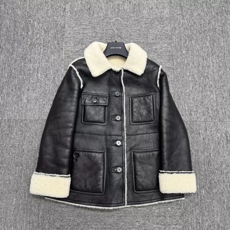 Dior Dior Fur all-in-one double-sided jacket 2505-Nextarrow Size XS / US 0-2 / IT 36-38 - 1 Thumbnail