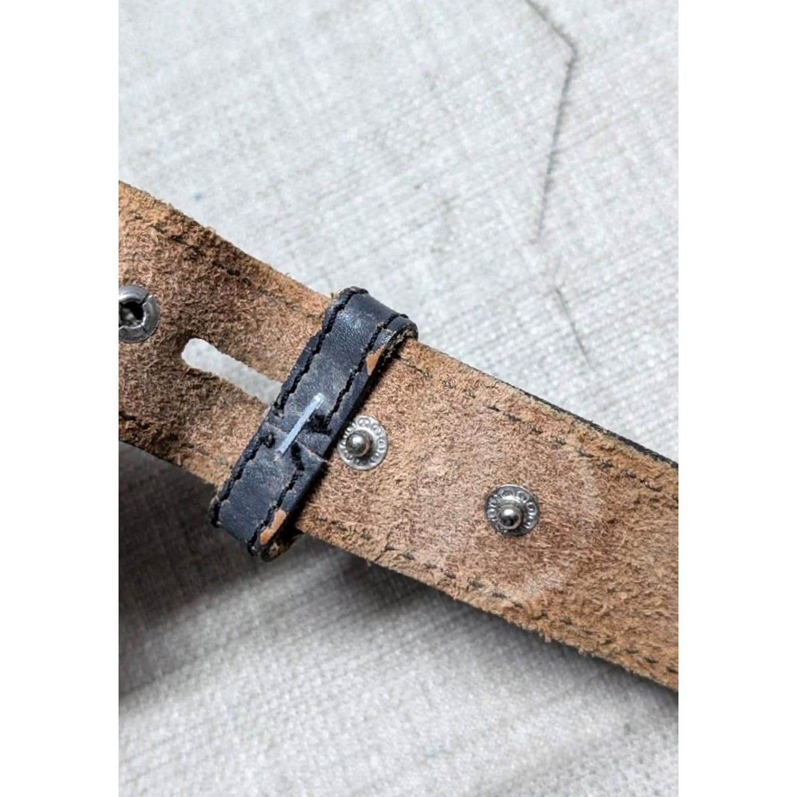 Vintage VINTAGE Western Belt Men 40 Gray Leather Cowhide Tooled Buckle Floral 1-1/2" Belt Width Size 40 - 7 Thumbnail