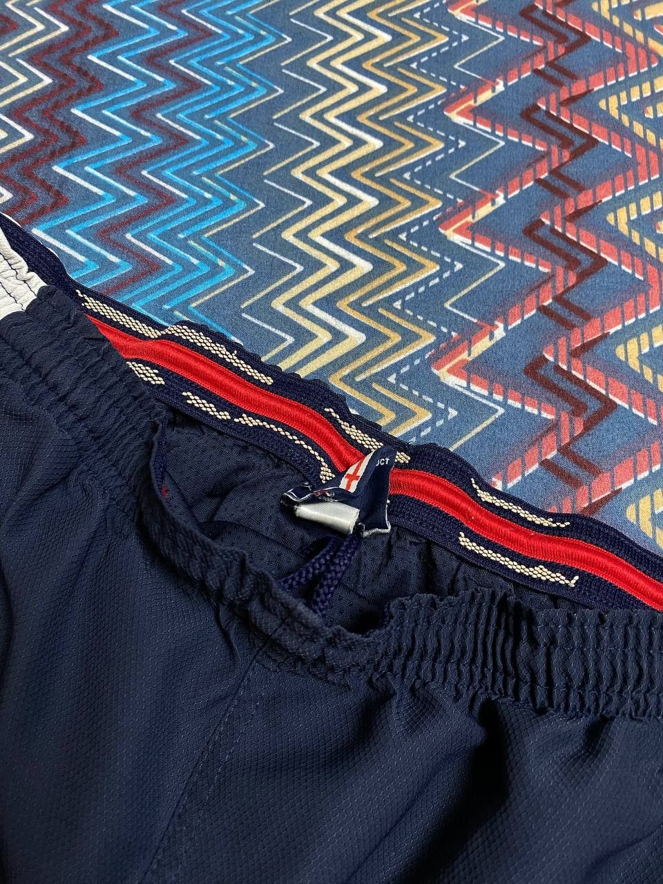 Umbro Umbro England Vintage Shorts Size US 32 / EU 48 - 4 Thumbnail