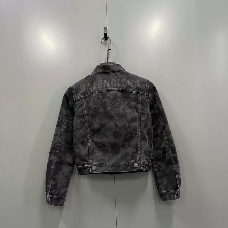 Balenciaga gray floral print denim jacket Size US S / EU 44-46 / 1 - 2 Thumbnail