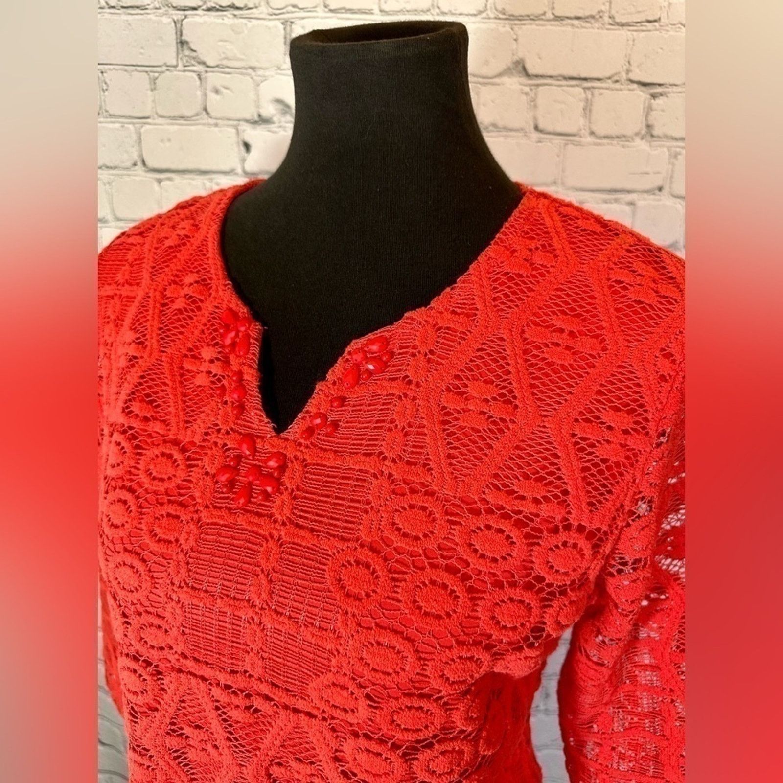 Designer Chic Red Lace Tunic Top Size M / US 6-8 / IT 42-44 - 2 Thumbnail