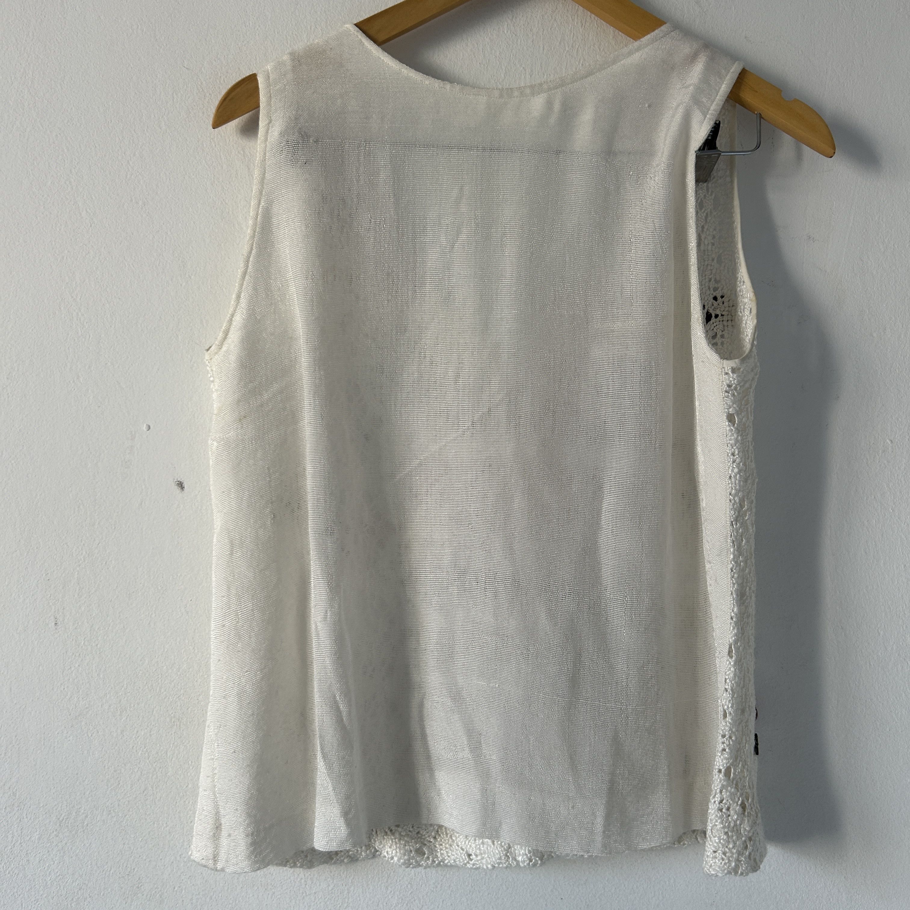 Custommade Vintage white crochet button appliqué tank top Size M / US 6-8 / IT 42-44 - 8 Thumbnail