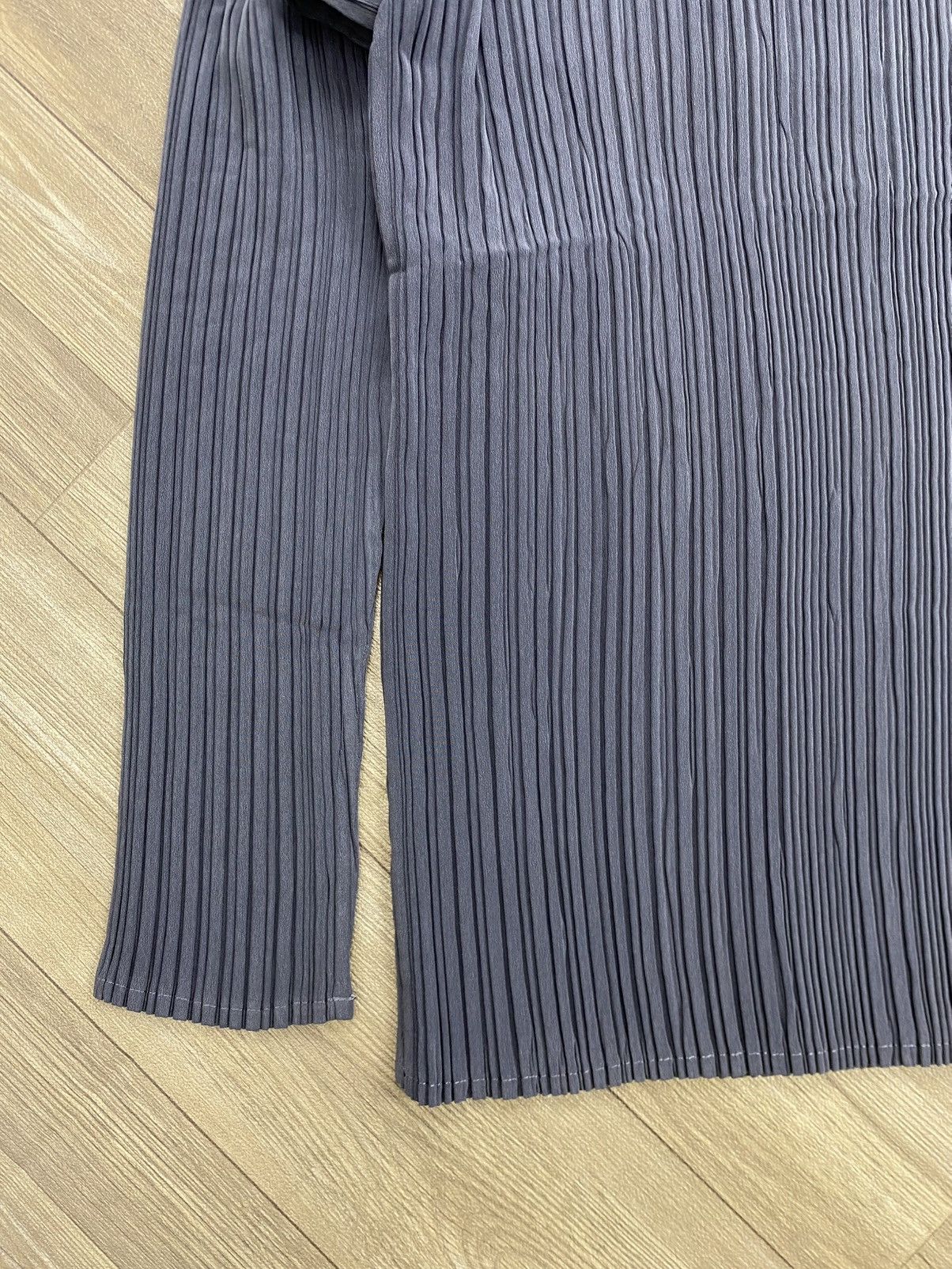 Issey Miyake 2000s Issey Miyake SaintGrace Pleats Dark Gray Long Sleeve Size M / US 6-8 / IT 42-44 - 4 Thumbnail