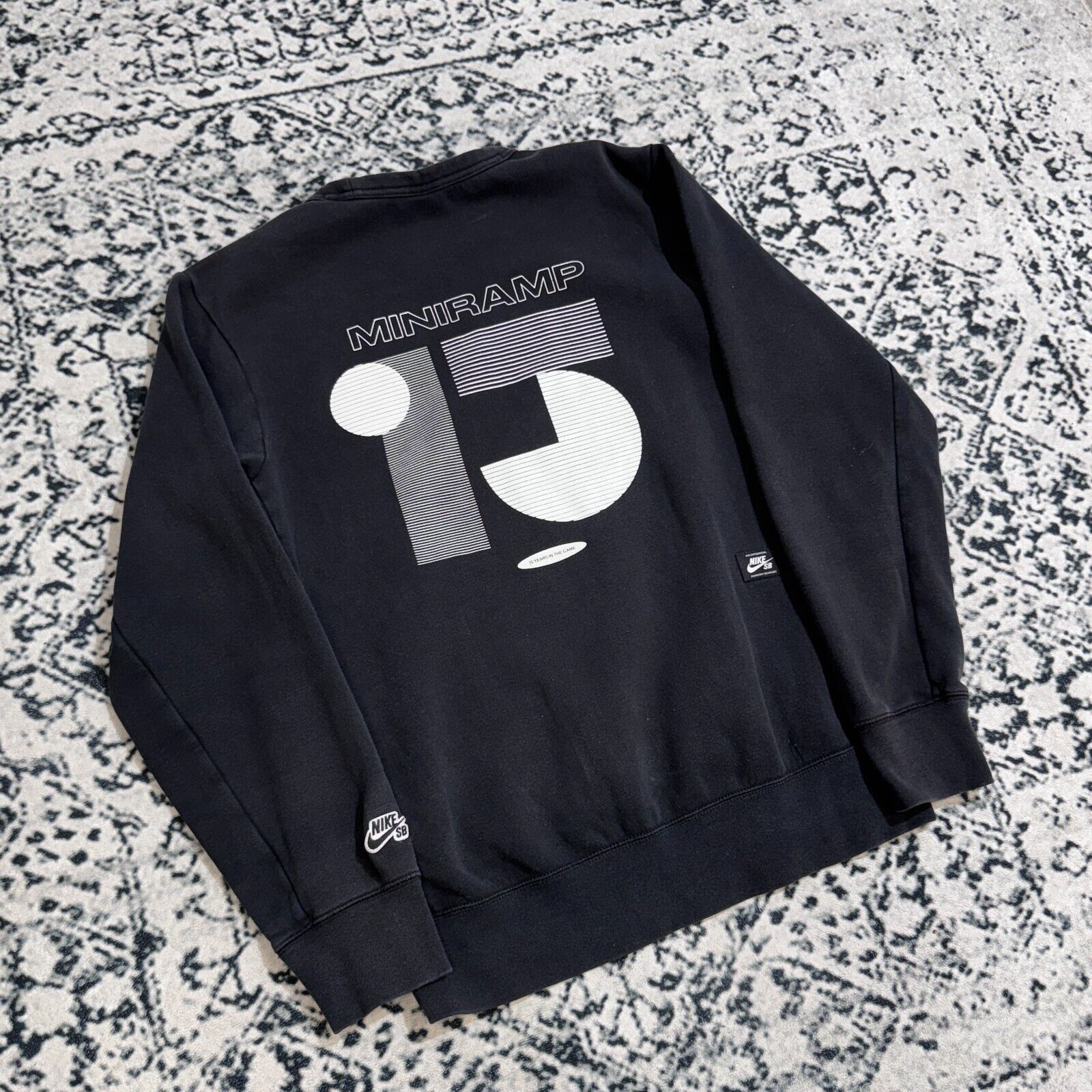 Nike × Vintage Vintage Nike Black Cotton Crewneck Size S Y2K Swoosh Logo Size US S / EU 44-46 / 1 - 14 Thumbnail