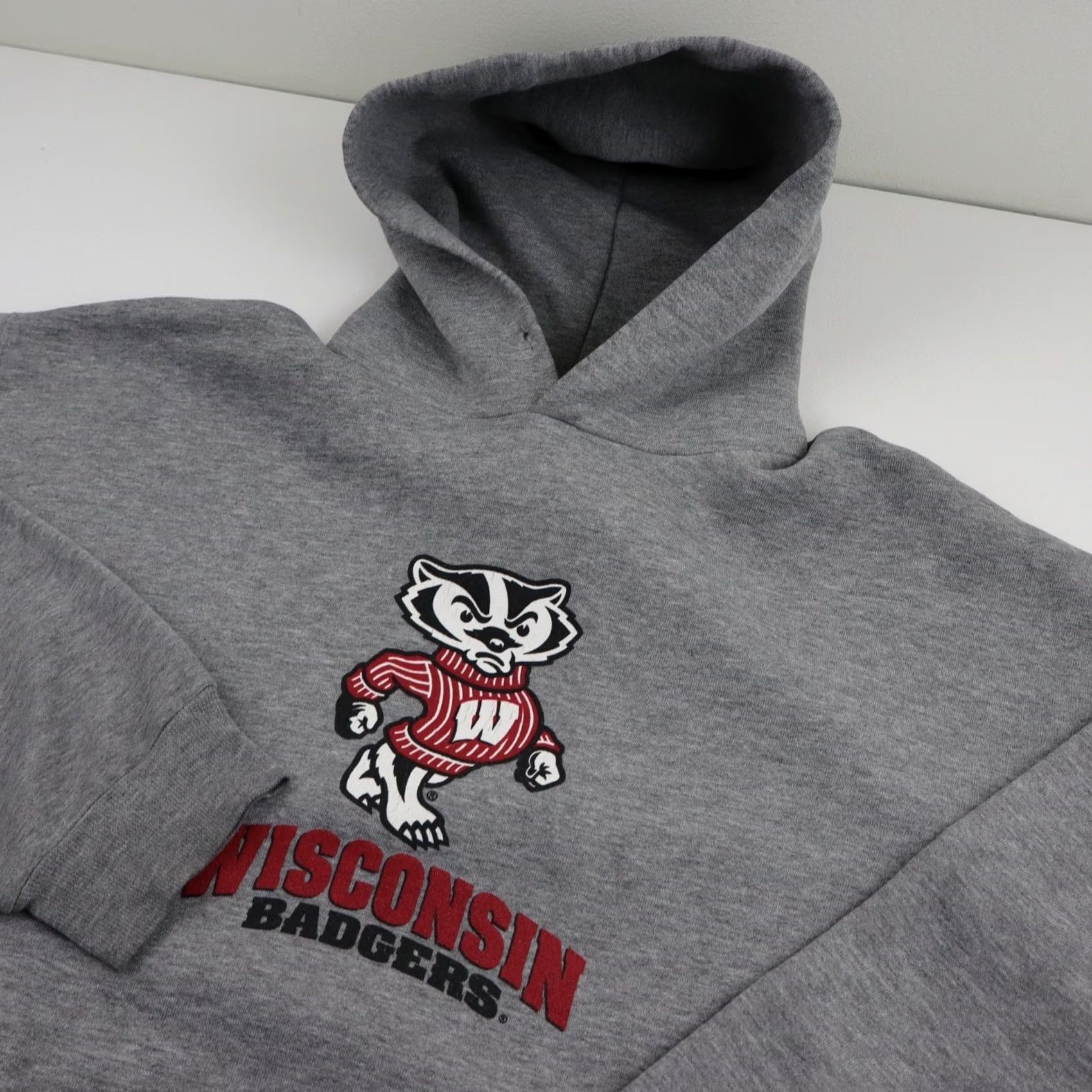 Vintage Vintage Russell Athletic Wisconsin Badgers Hoodie Mens XL Gray Fleece Pullover Logo 90s University UW Bucky Football Sweatshirt Size US XL / EU 56 / 4 - 4 Thumbnail