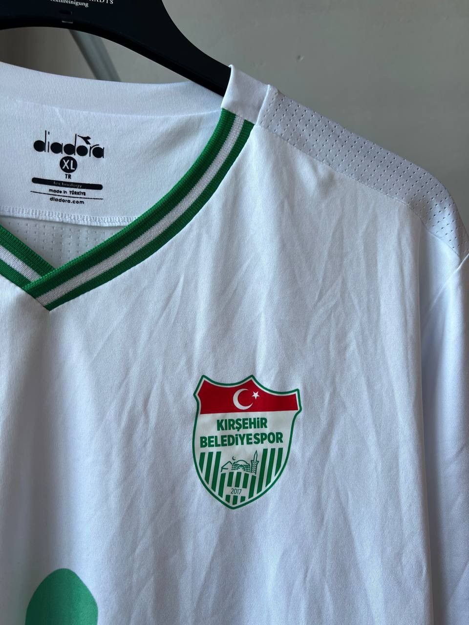 Diadora 2021/22 KIRSEHIR BELEDIYESPOR AWAY SOCCER JERSEY SHIRT SZ XL Size US XL / EU 56 / 4 - 5 Thumbnail